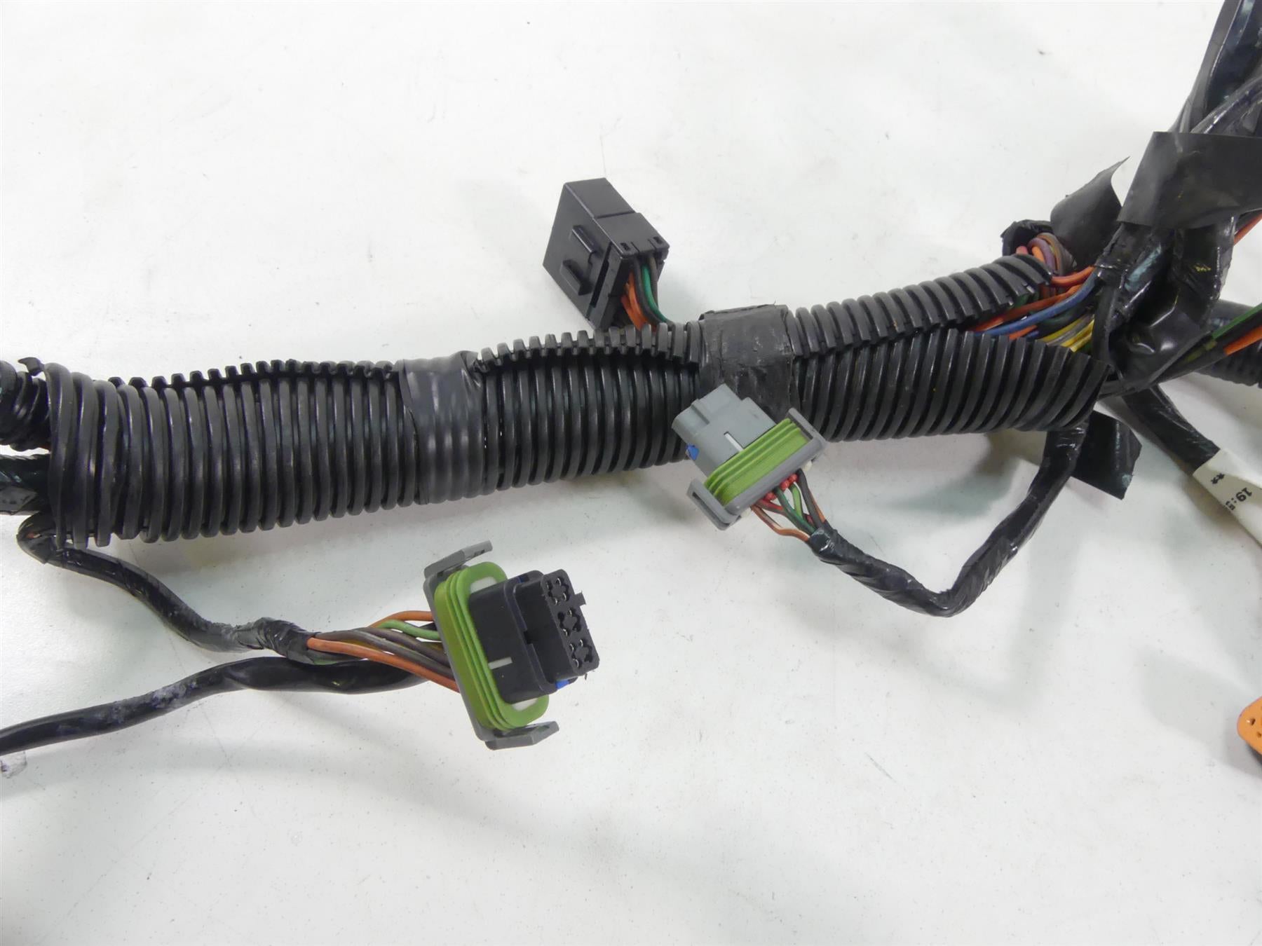 2004 Harley FLHTC SE CVO Electra Glide Front Nose Fairing Wiring 70232-04 {{ shop.shopifyCountryName }} - Mototech271