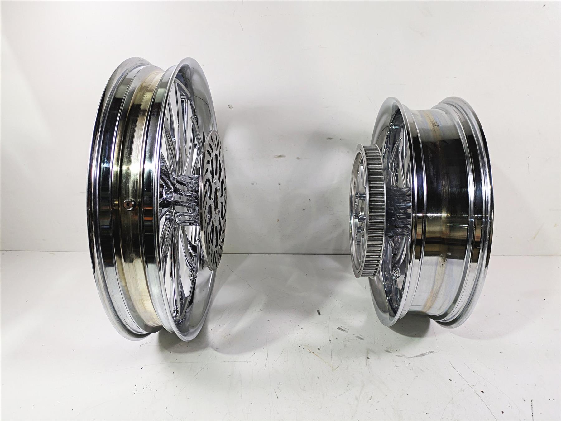 2007 Harley Touring Glide Twisted Vortex Style Chrome Front Rear Wheel Rim 21" & 18" {{ shop.shopifyCountryName }} - Mototech271