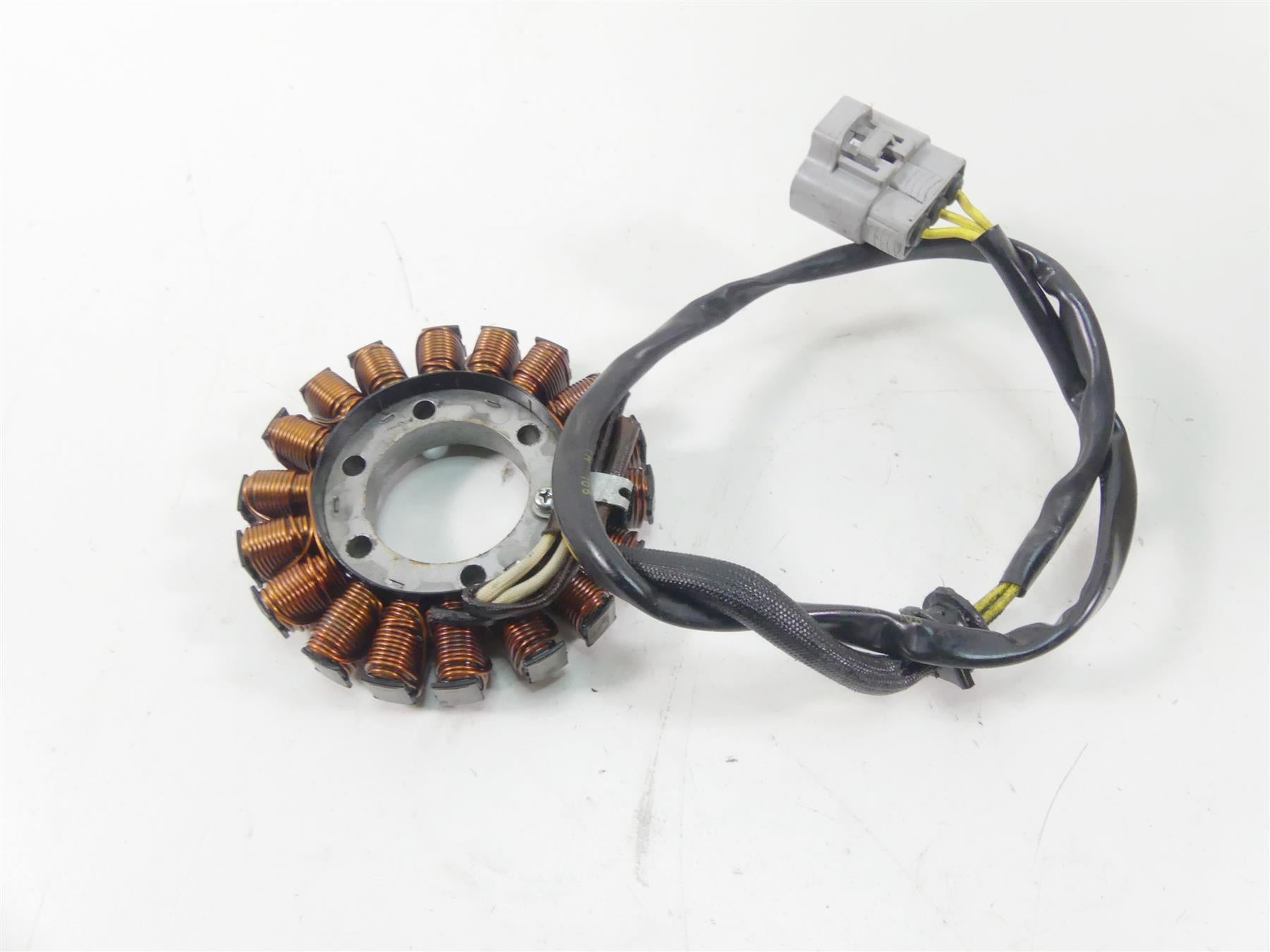 2015 KTM 1290 Adventure Stator Alternator Generator 60339004000 {{ shop.shopifyCountryName }} - Mototech271