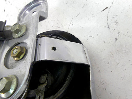 2006 Harley Softail FXSTSI Springer Horn & Chrome Cover 61300478A 69060-90H {{ shop.shopifyCountryName }} - Mototech271
