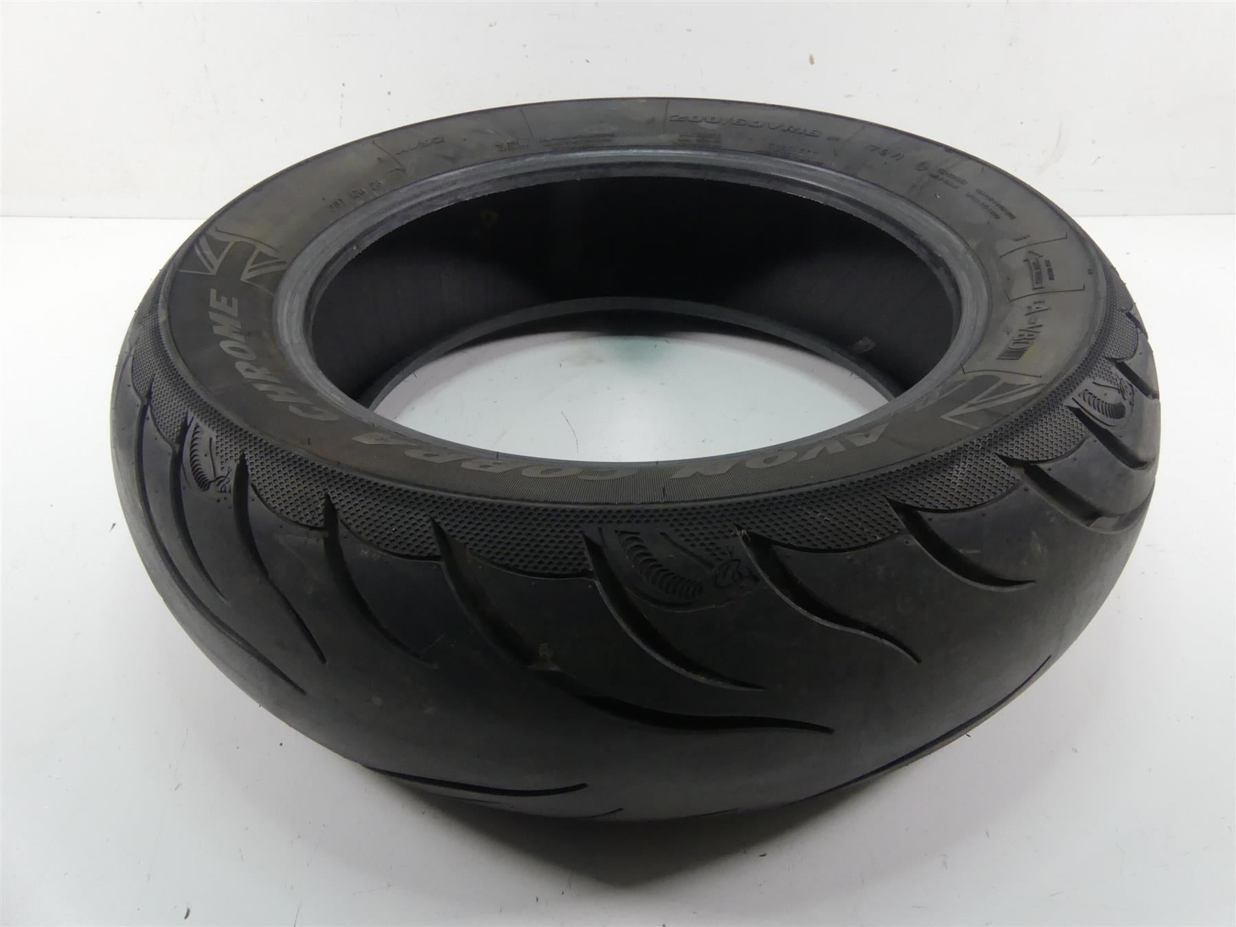 Used Rear Motorcycle Tire Avon Cobra Chrome 200/60VR16 638222 | Mototech271