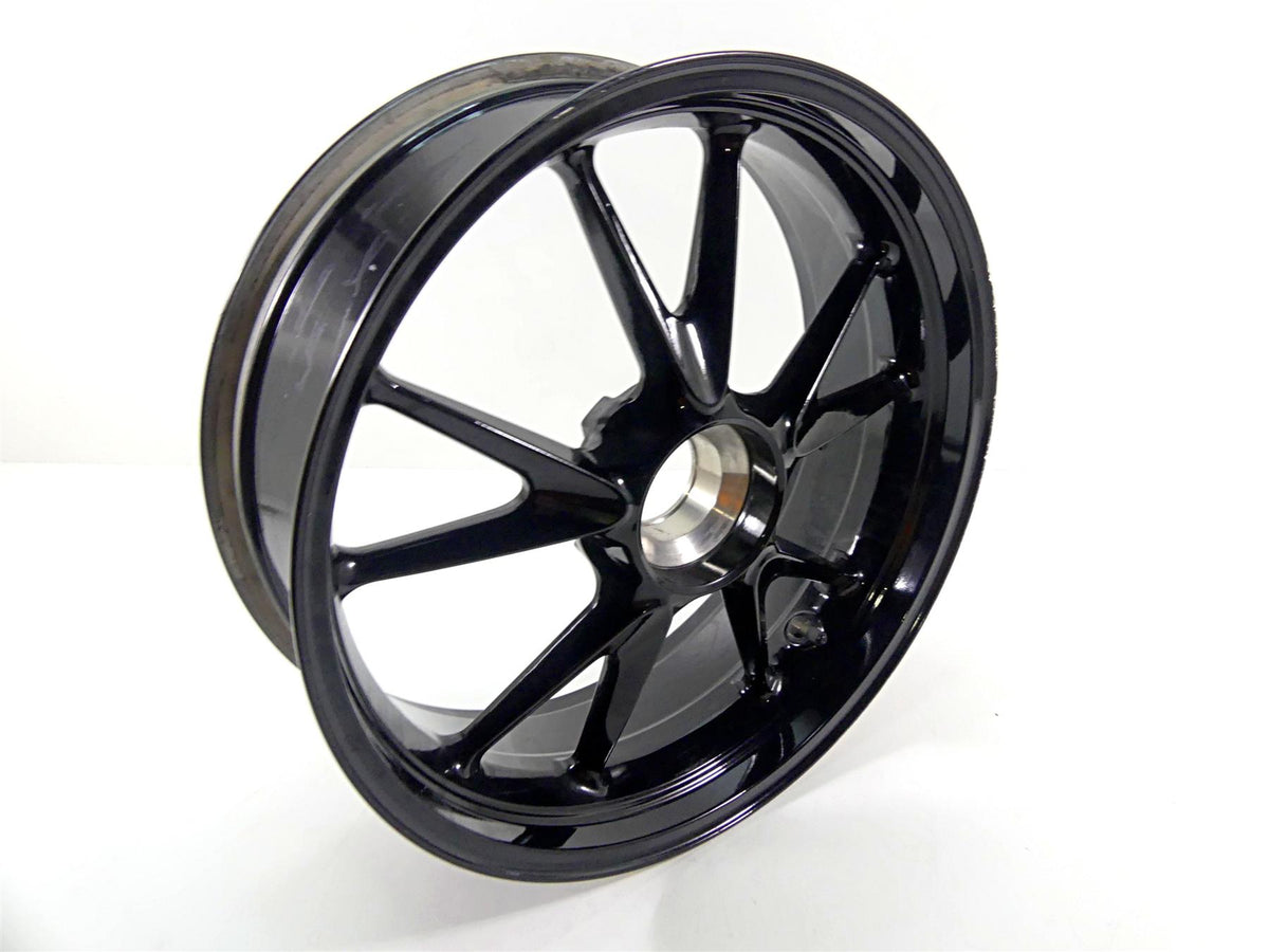 2022 Triumph Speed Triple 1200 RS Straight Rear Wheel Rim 17x 6 WFMG T2011093 {{ shop.shopifyCountryName }} - Mototech271