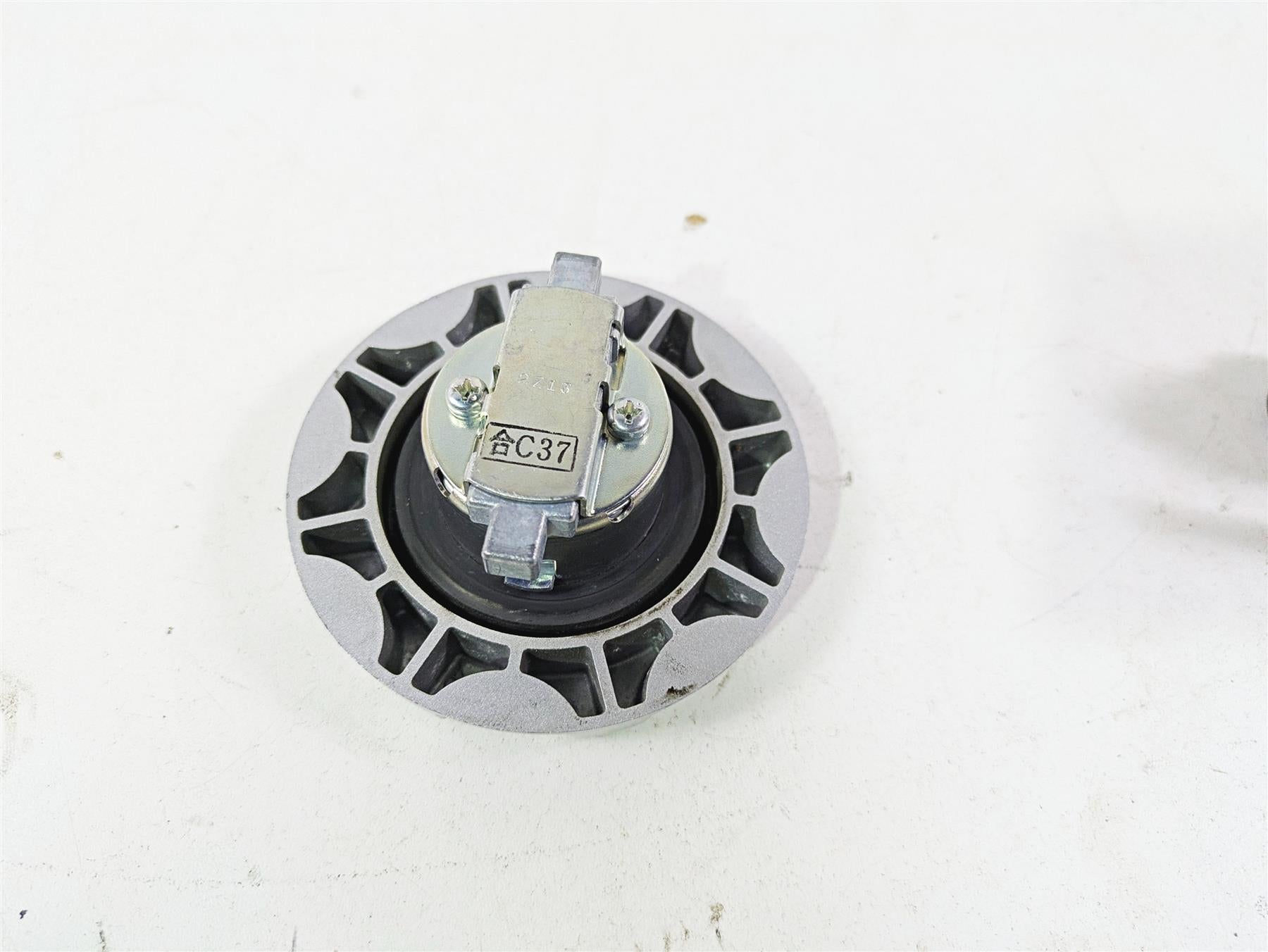 2013 Ducati Hypermotard 821 SP Fork Lock Key Fuel Tank Cap Set 89520182A {{ shop.shopifyCountryName }} - Mototech271