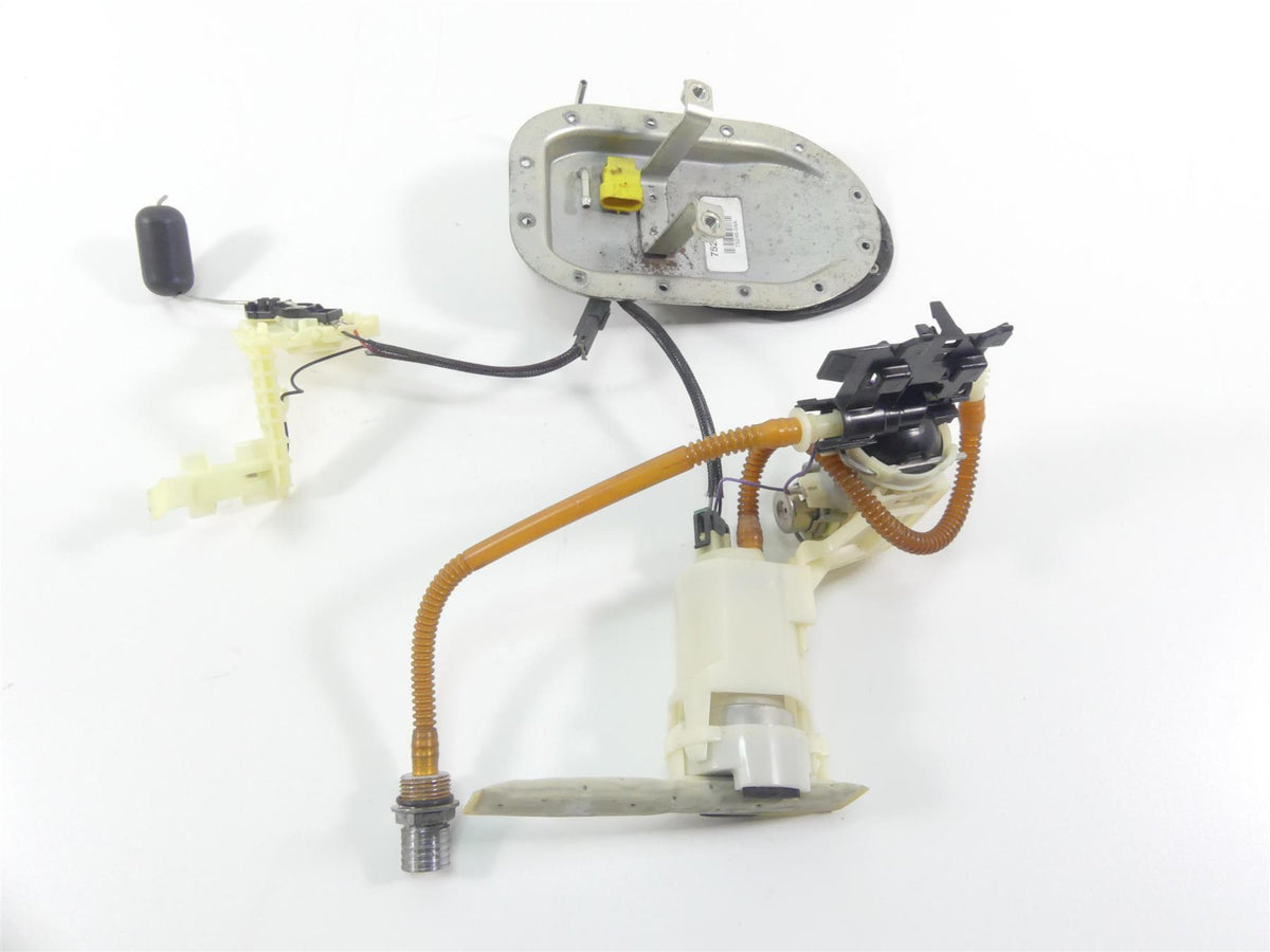 2016 Harley FXDL Dyna Low Rider Fuel Gas Petrol Pump - Tested 75246-04A {{ shop.shopifyCountryName }} - Mototech271