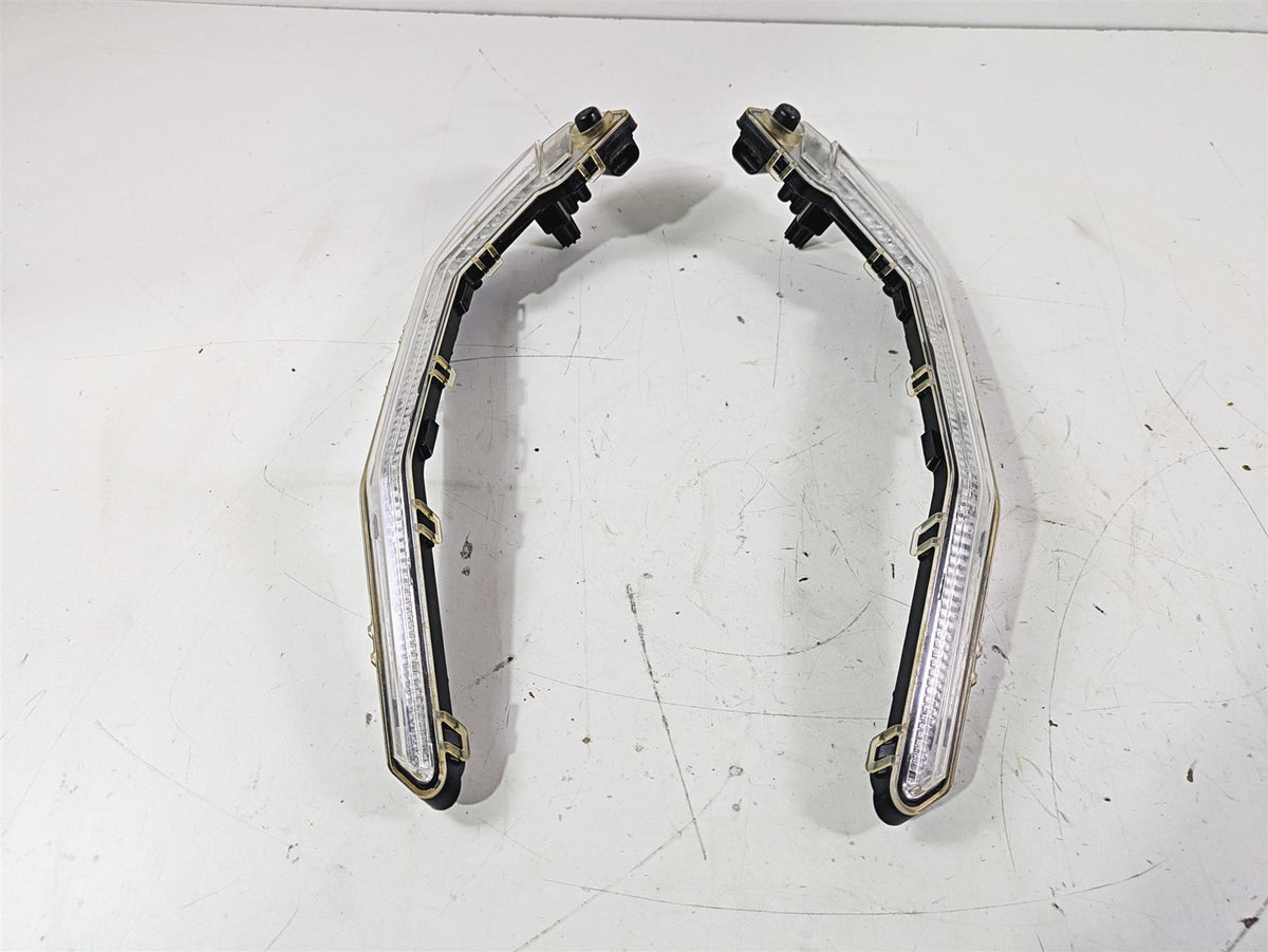 2019 Can Am Maverick X3 XRS Turbo R Front Signature Running Light Set 710004994 {{ shop.shopifyCountryName }} - Mototech271
