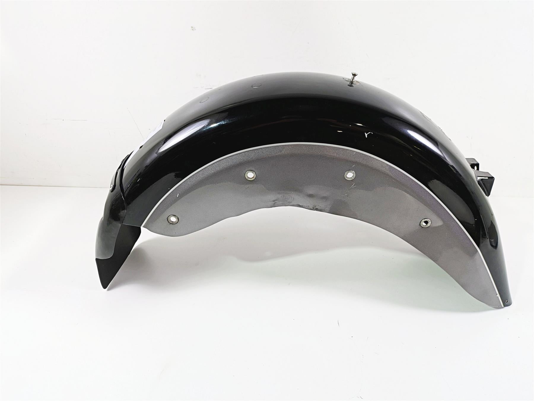 2002 Indian Spirit Deluxe Rear Fender Black Silver - Bent 89-301 {{ shop.shopifyCountryName }} - Mototech271