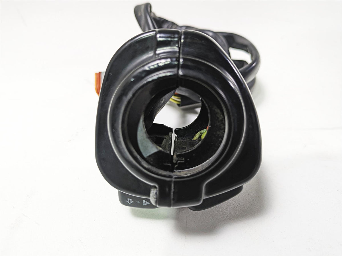 2003 Harley FLSTC Softail Heritage 100th Left Hand Control Switch 71682-06A {{ shop.shopifyCountryName }} - Mototech271