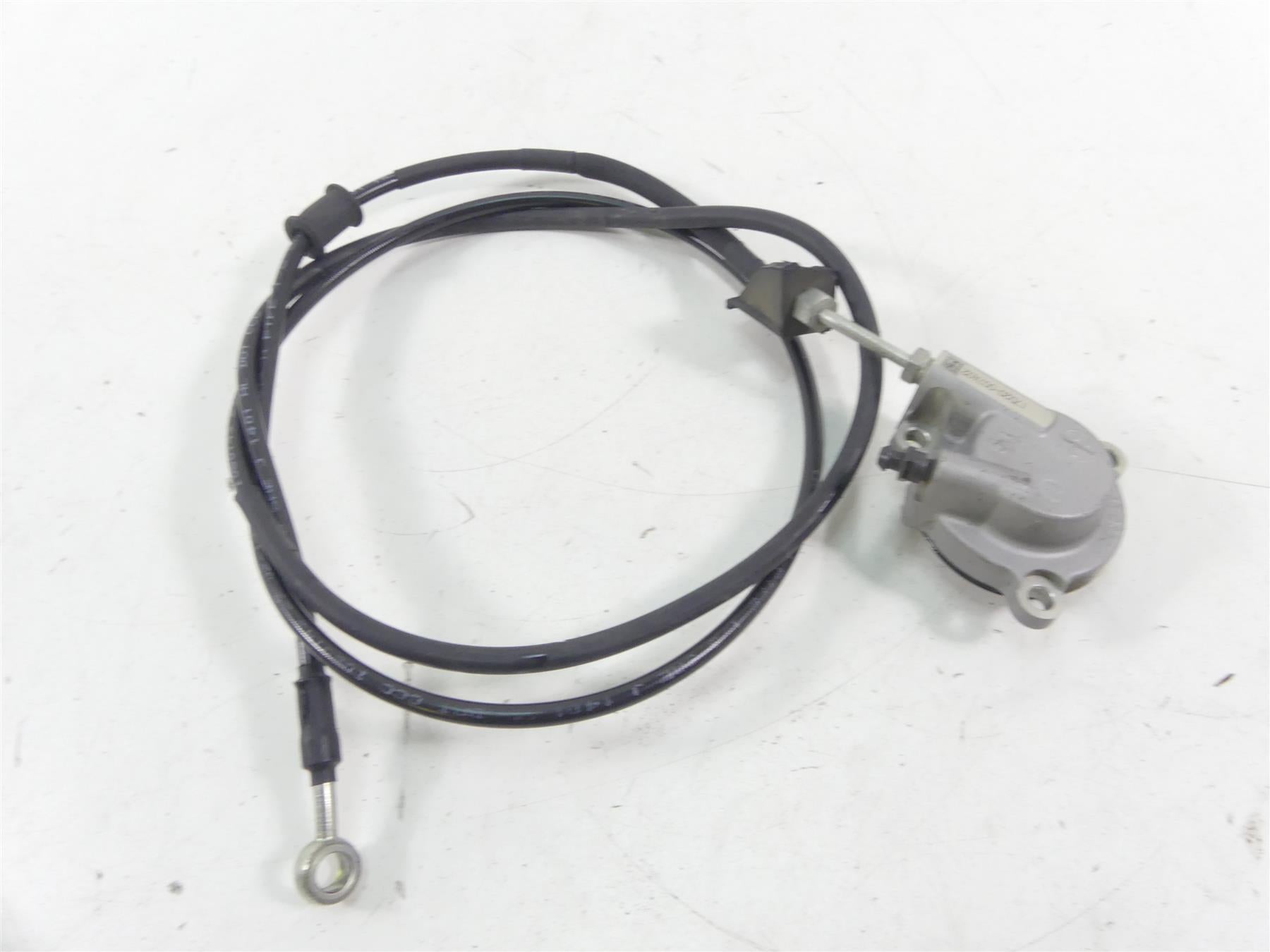 2017 Harley Touring FLHTKL Electra Glide Slave Cylinder Clutch Line 37200131 | Mototech271