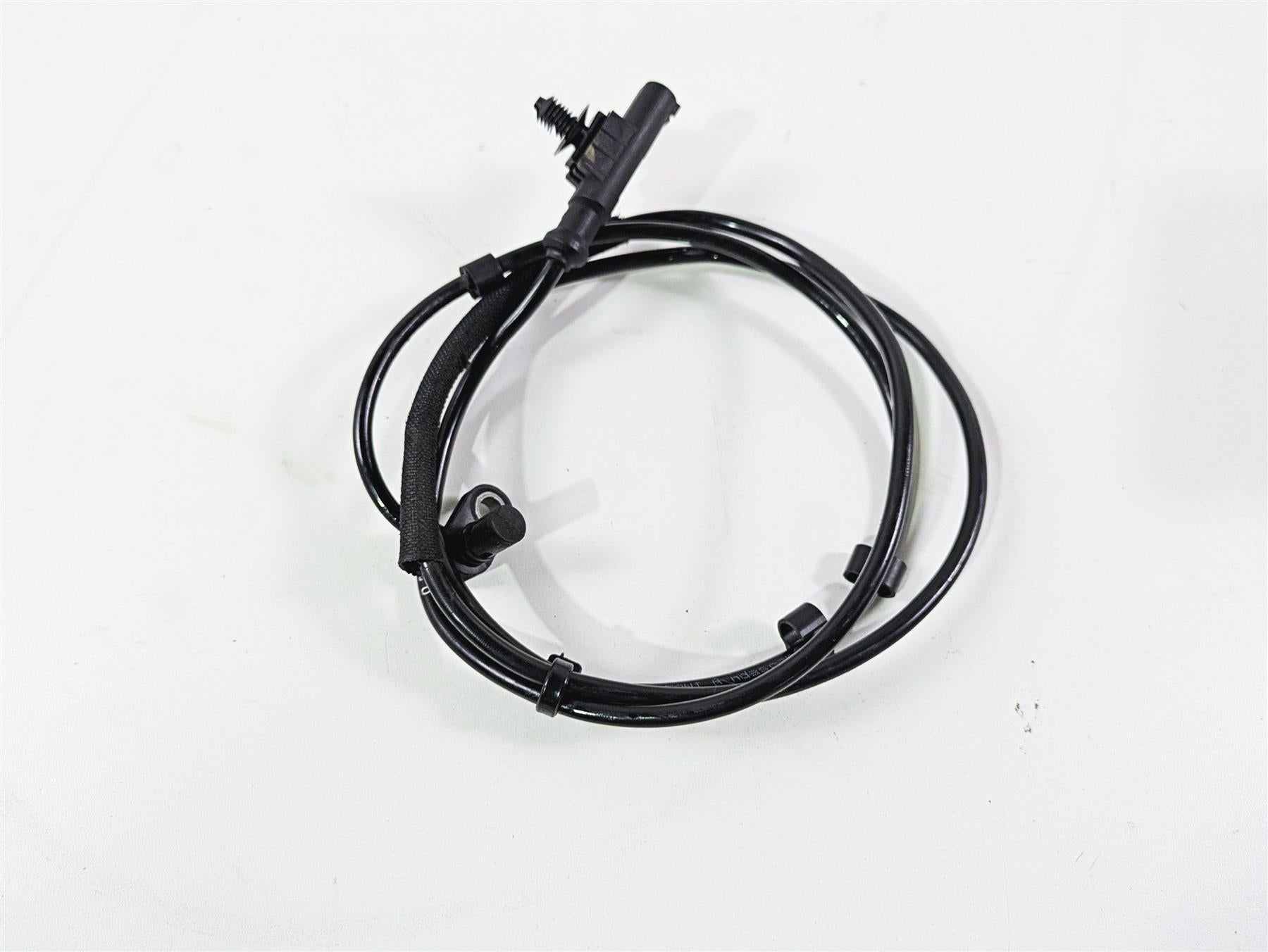 2022 Ducati Streetfighter V2 Rear Wheel Speed Abs Brake Sensor 55212111B {{ shop.shopifyCountryName }} - Mototech271