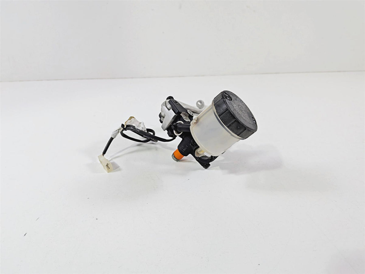 2014 Aprilia RSV4 RR Factory Front Brembo Radial Brake Master Cylinder B044584 {{ shop.shopifyCountryName }} - Mototech271