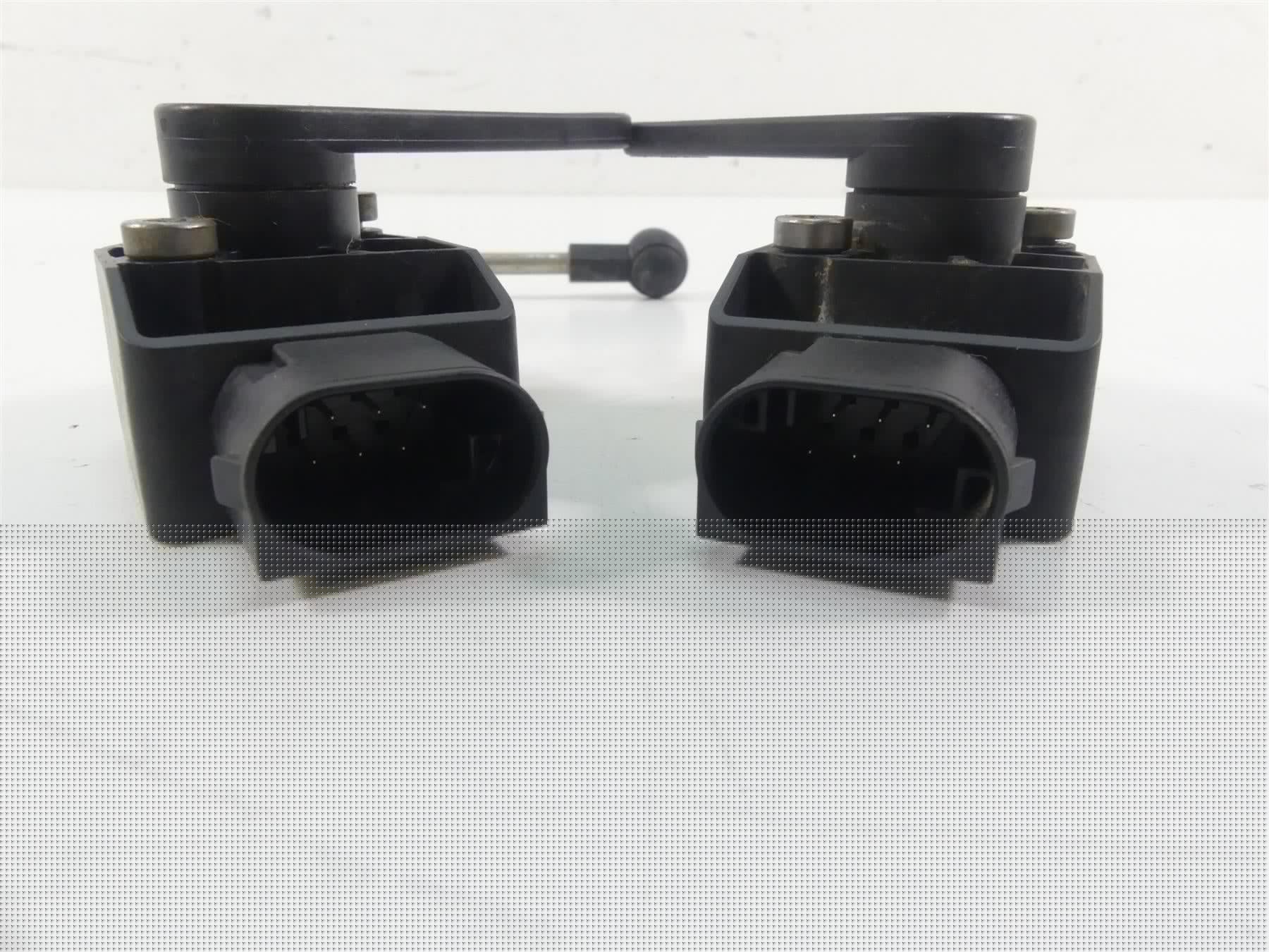 2013 BMW R1200GS GSW K50 Leveling Level Sensor Set 37146860843 37146870000 {{ shop.shopifyCountryName }} - Mototech271