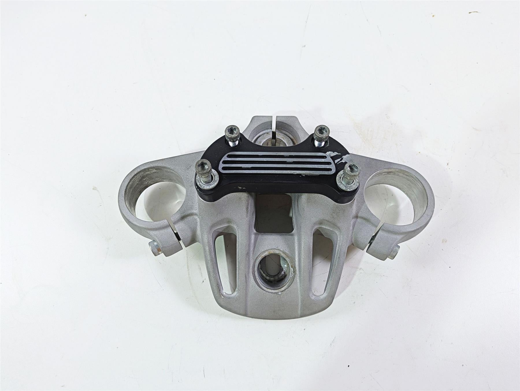 2009 Harley XR1200 Sportster Upper Triple Tree Steering Clamp 46028-08 {{ shop.shopifyCountryName }} - Mototech271