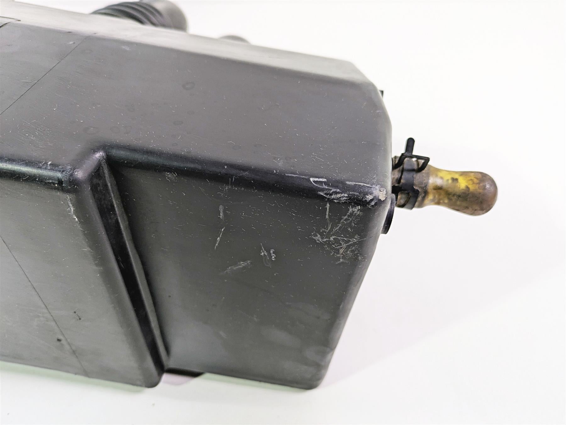 2010 Kawasaki 610 4x4 Mule Air Box Cleaner & Tubes Set 11011-1367 {{ shop.shopifyCountryName }} - Mototech271