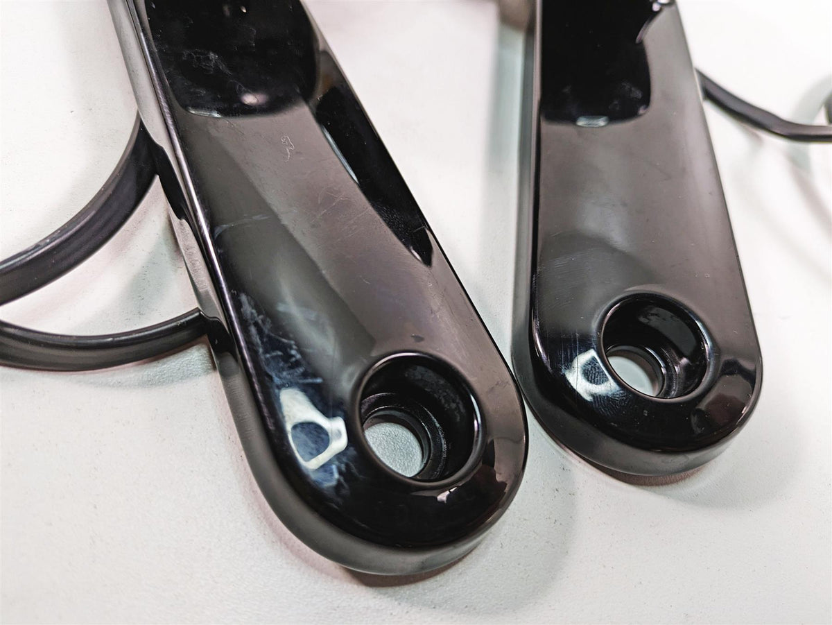2013 Harley Touring FLHX Street Glide Front Blinker & Mount Set 69278-06 {{ shop.shopifyCountryName }} - Mototech271