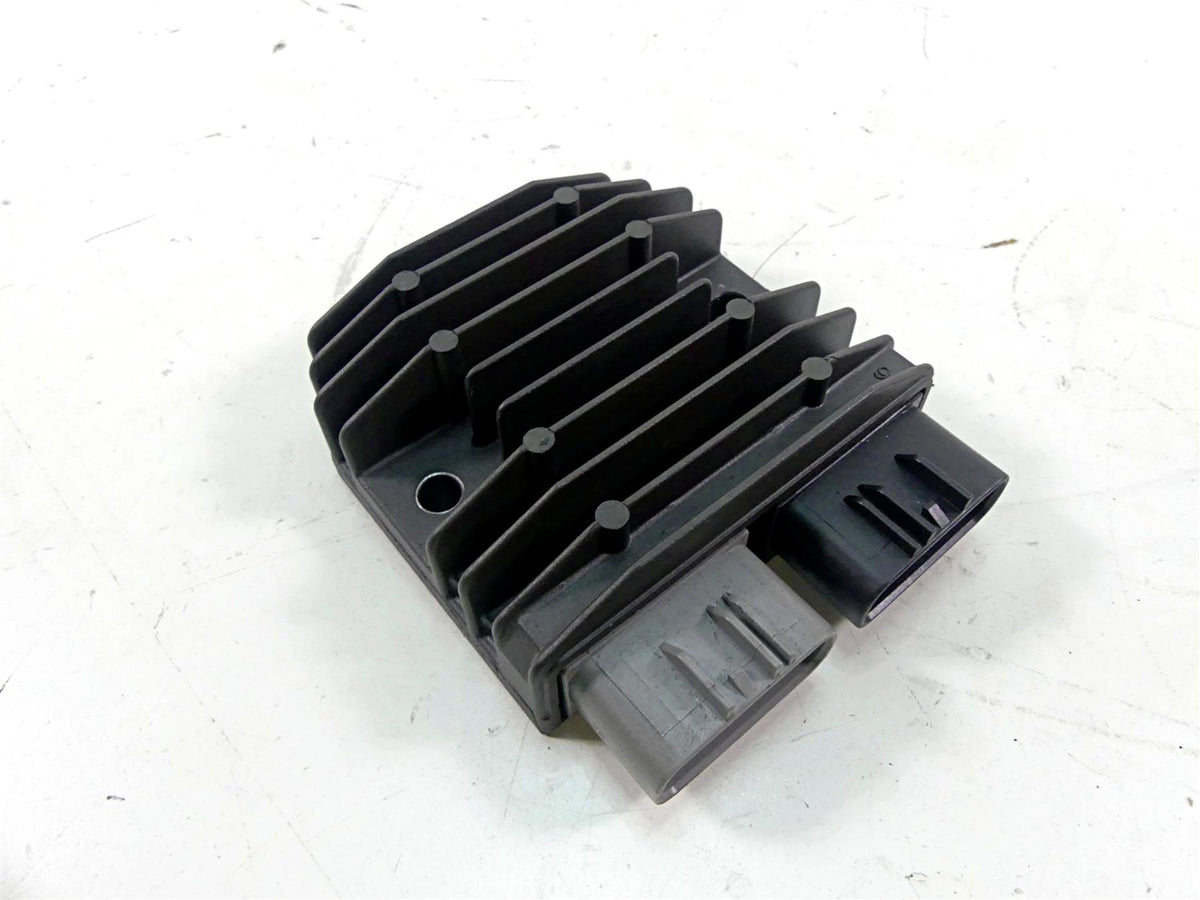 2010 Kawasaki ZX1400 ZX14 R Ninja Rectifier Voltage Regulator FH010BA 21066-0008 {{ shop.shopifyCountryName }} - Mototech271