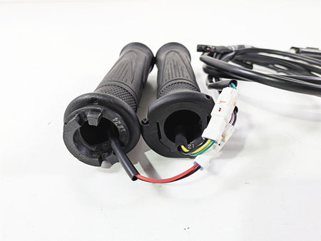 2022 Triumph Tiger 900 GT Pro Left Right Heated Hand Grip Heater Set T2042078 {{ shop.shopifyCountryName }} - Mototech271