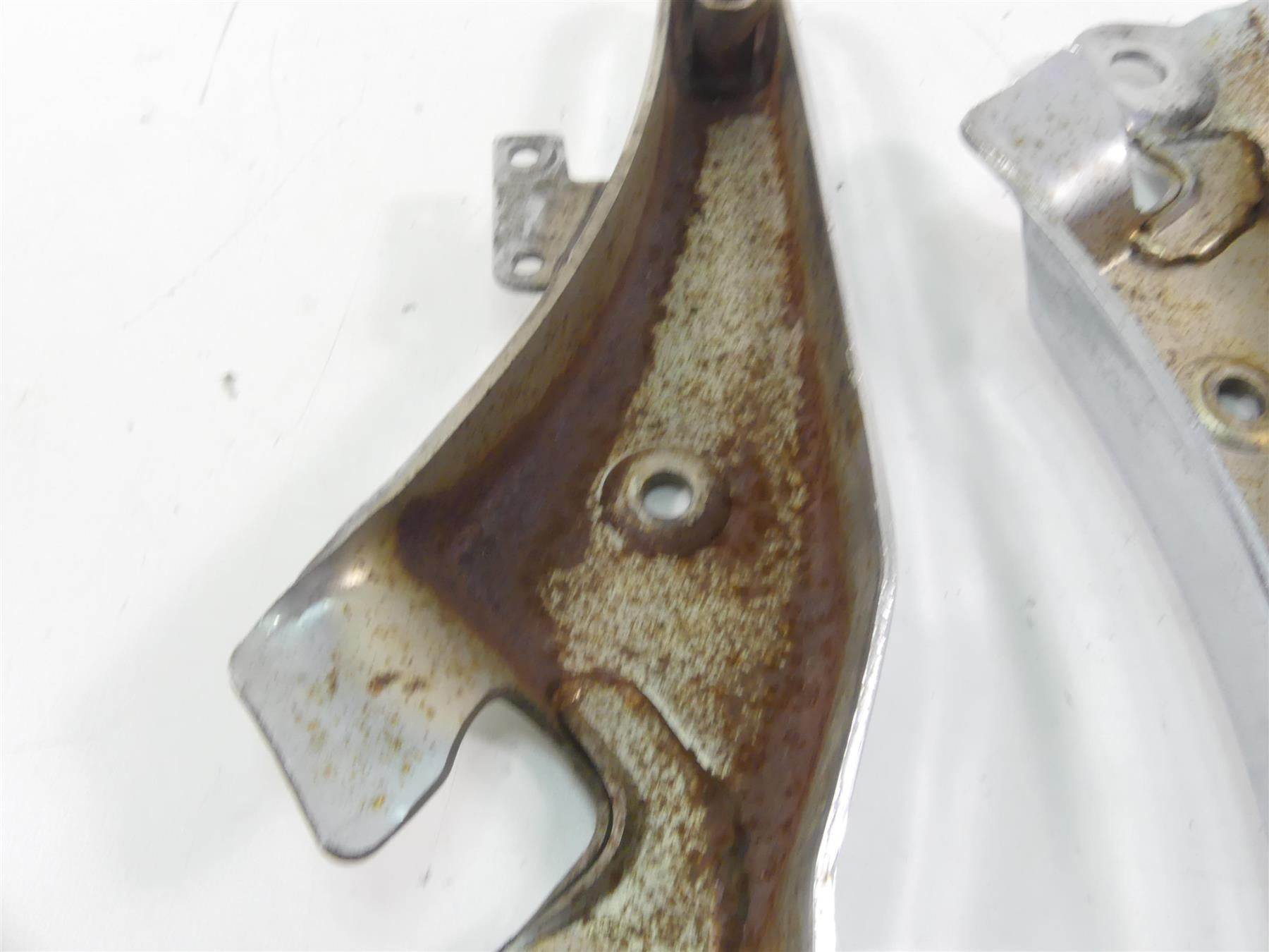 2003 Honda VT750 DC Shadow Spirit Rear Chrome Fender Frame Struts 77330-MCL-000 {{ shop.shopifyCountryName }} - Mototech271