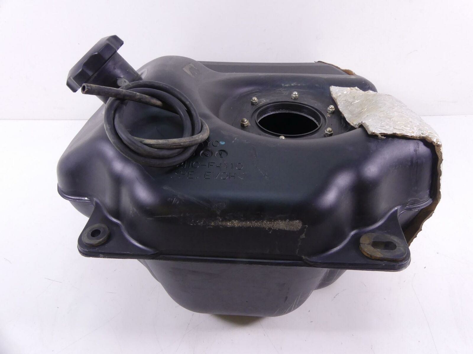 2016 Yamaha YXZ1000 R EPS SE Fuel Gas Petrol Reservoir Tank 2HC-F4110-00-00 {{ shop.shopifyCountryName }} - Mototech271