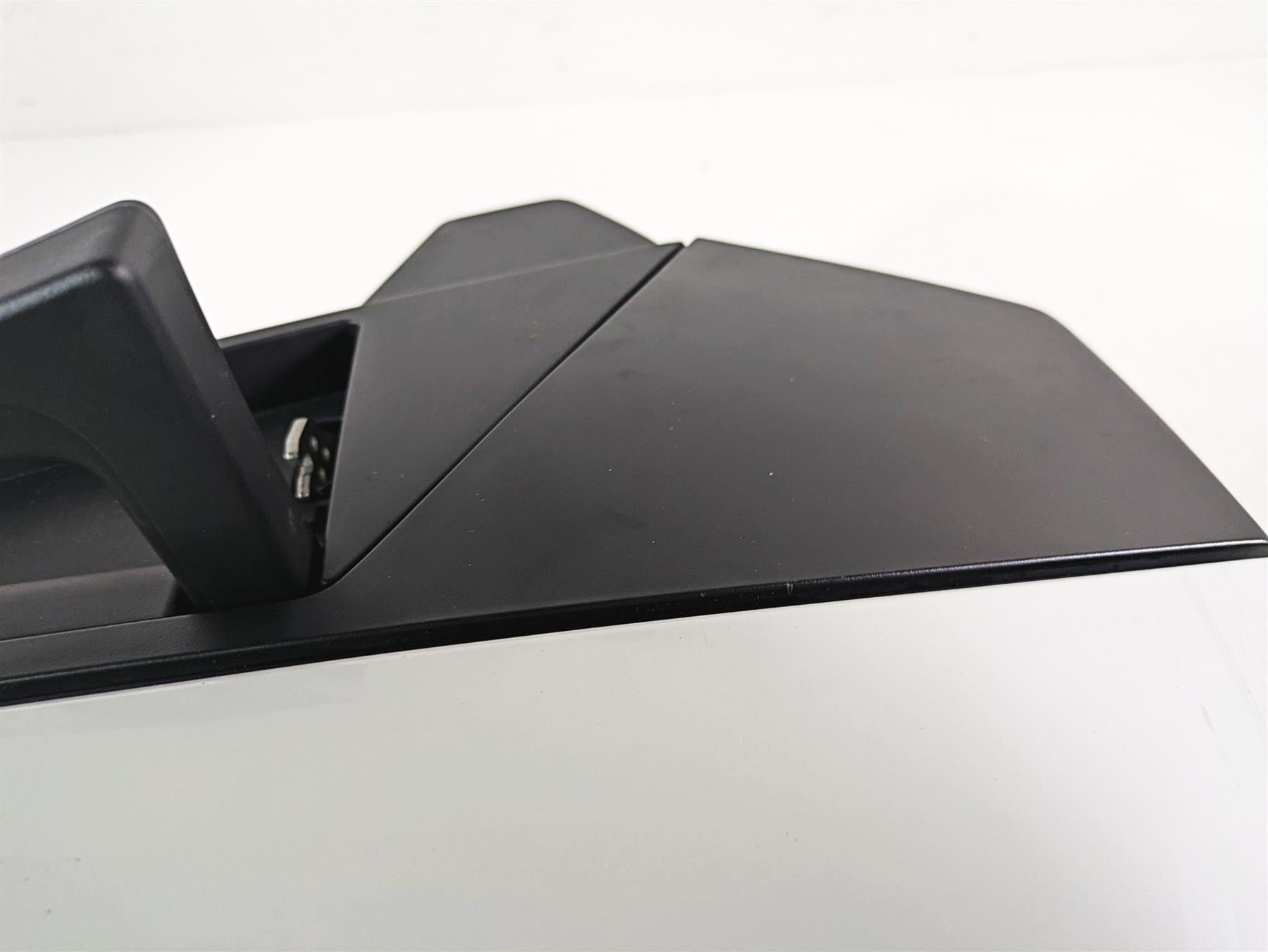 2022 BMW R1250 RT K052 Left Saddlebag Saddle Bag Case 46547728663 {{ shop.shopifyCountryName }} - Mototech271