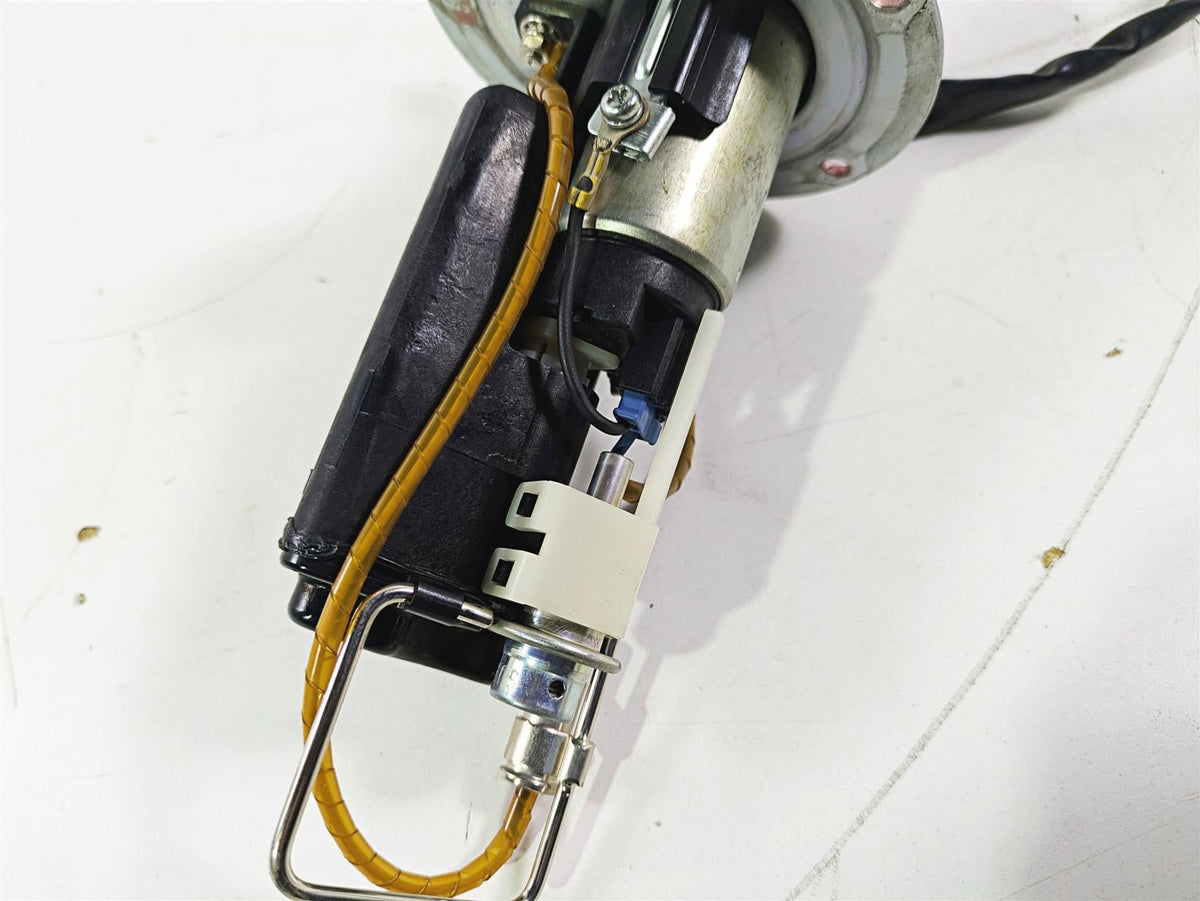 2005 Kawasaki ZX1000 ZX10R Ninja Fuel Gas Petrol Pump 49040-0004 {{ shop.shopifyCountryName }} - Mototech271
