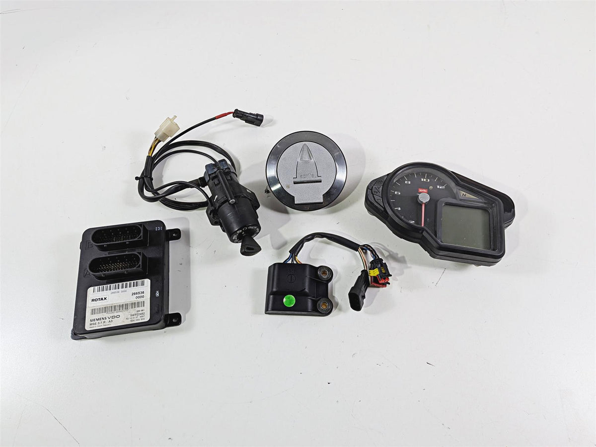 2008 Aprilia RSVR 1000 Factory Gauge 9k Cdi Ecm Ignition Switch Key Set 8127833 {{ shop.shopifyCountryName }} - Mototech271