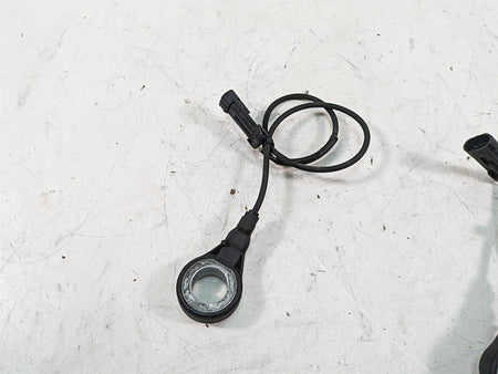 2010 Harley Touring FLHTCU Electra Glide Abs Brake Wheel Sensor Set 40614-08 {{ shop.shopifyCountryName }} - Mototech271