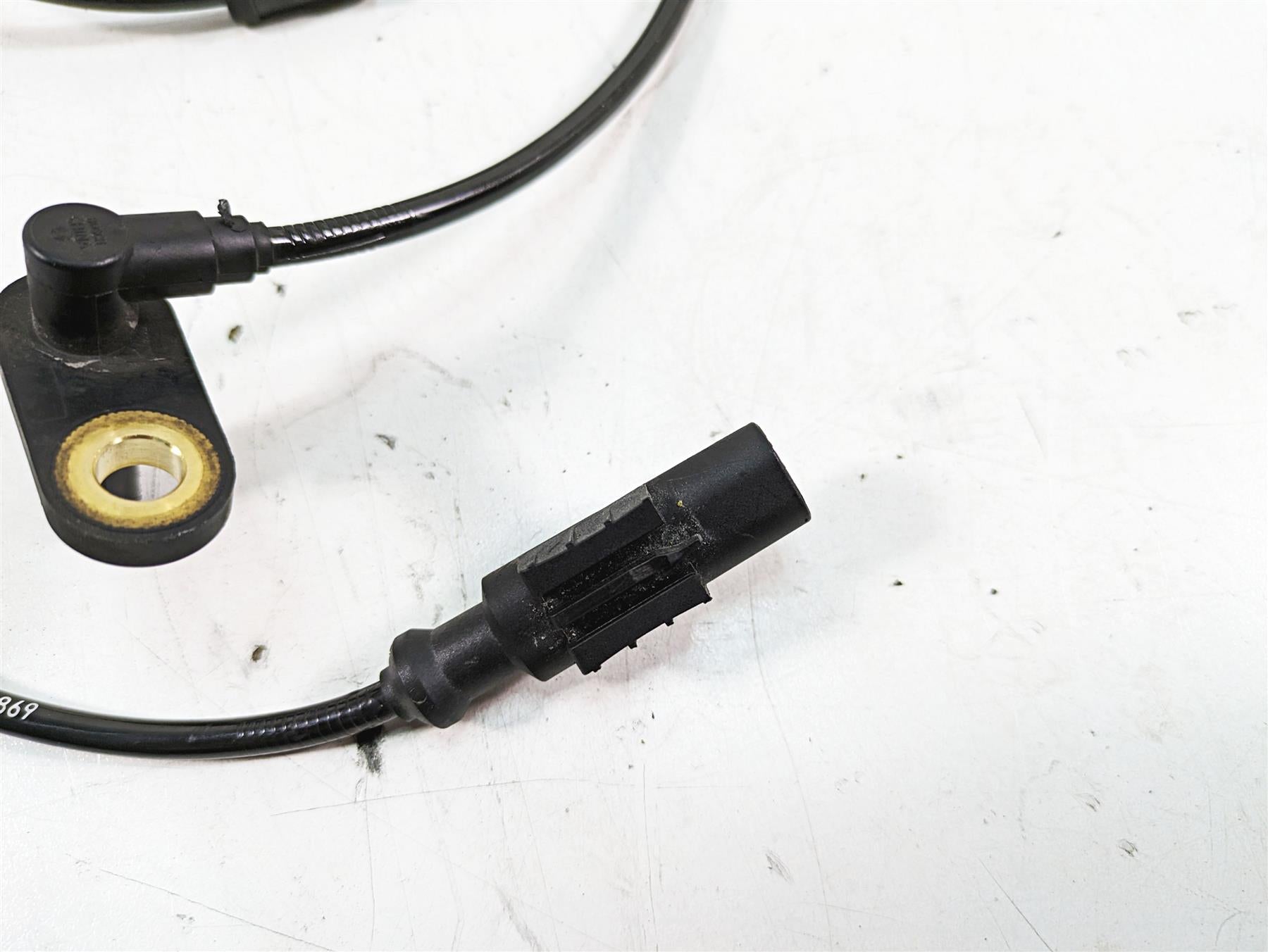 2018 Kawasaki ZX1002 Ninja H2 SX Rear Abs Wheel Speed Sensor 21176-0869 {{ shop.shopifyCountryName }} - Mototech271