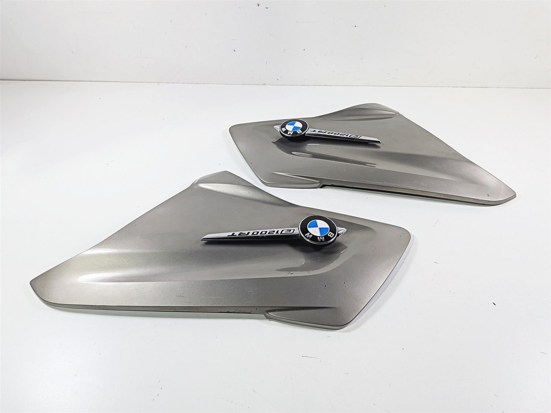 2016 BMW R1200RT RT RTW K52 Emblem Side Covers Fairings Platinbronze 46638567815 {{ shop.shopifyCountryName }} - Mototech271