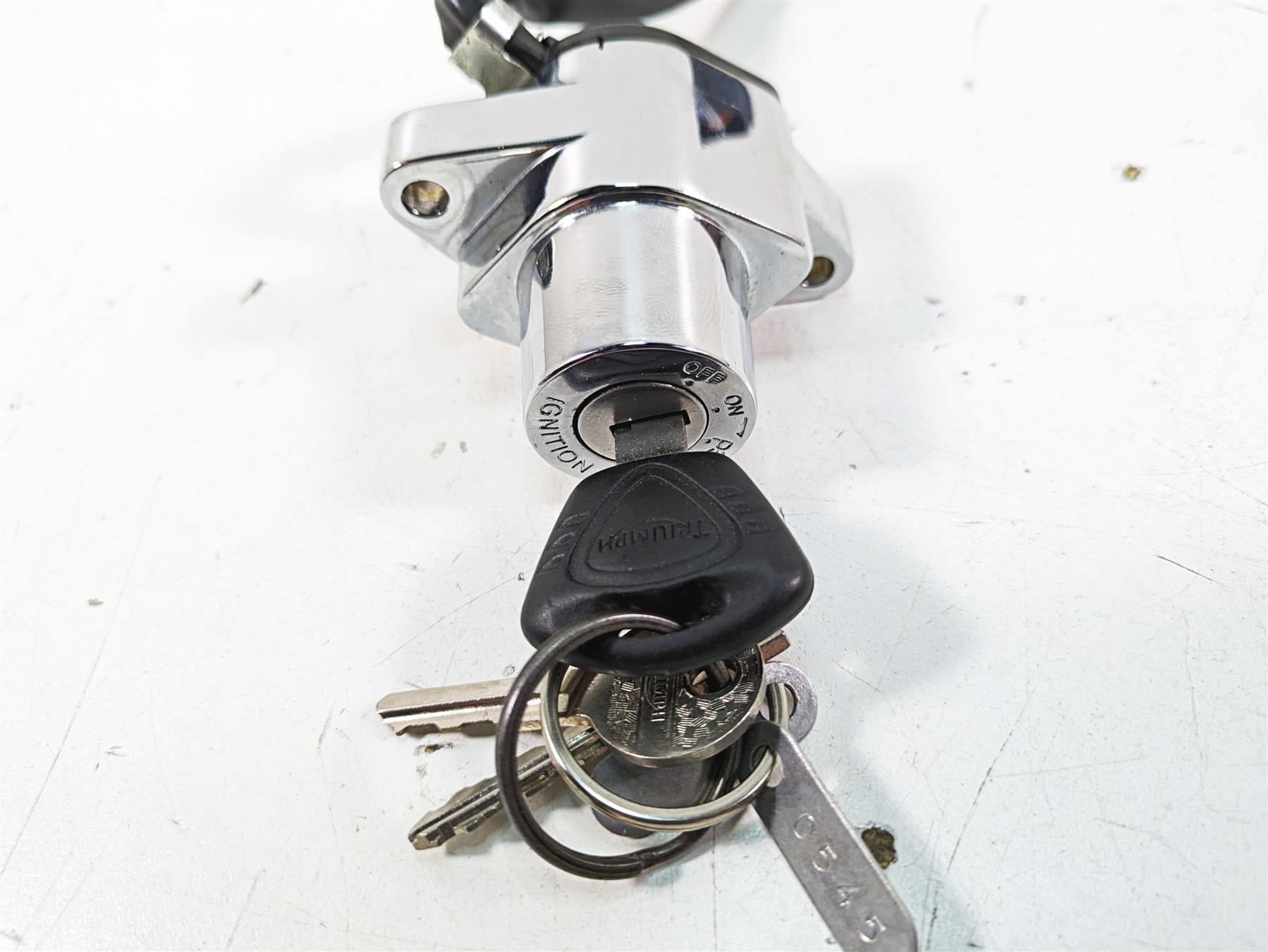 2011 Triumph America Ignition Switch Key Lock Set T2500782 T2500783 {{ shop.shopifyCountryName }} - Mototech271