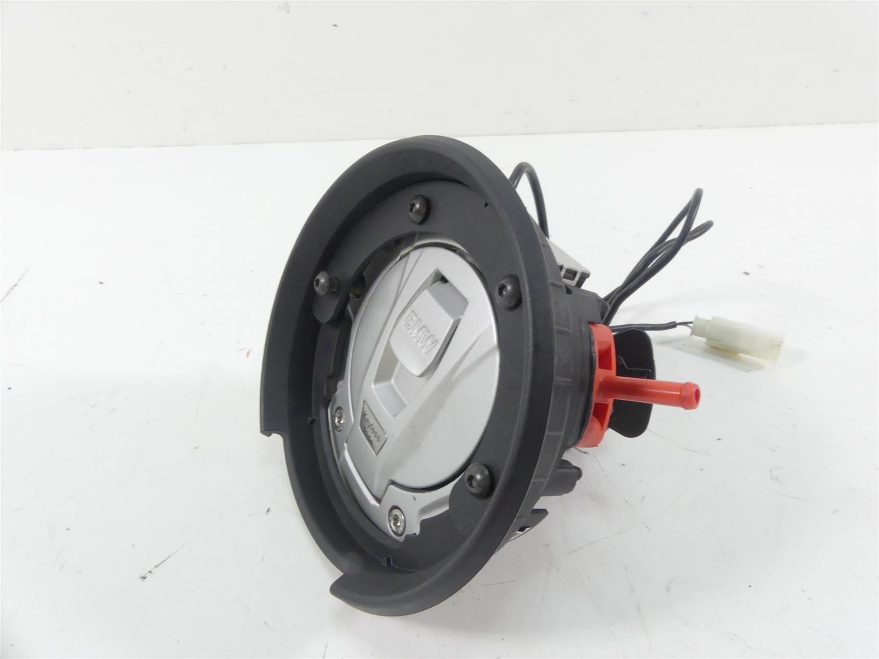 2017 BMW R1200RT K52 Keyless Fuel Gas Petrol Tank Lid Cap 16118552106 {{ shop.shopifyCountryName }} - Mototech271