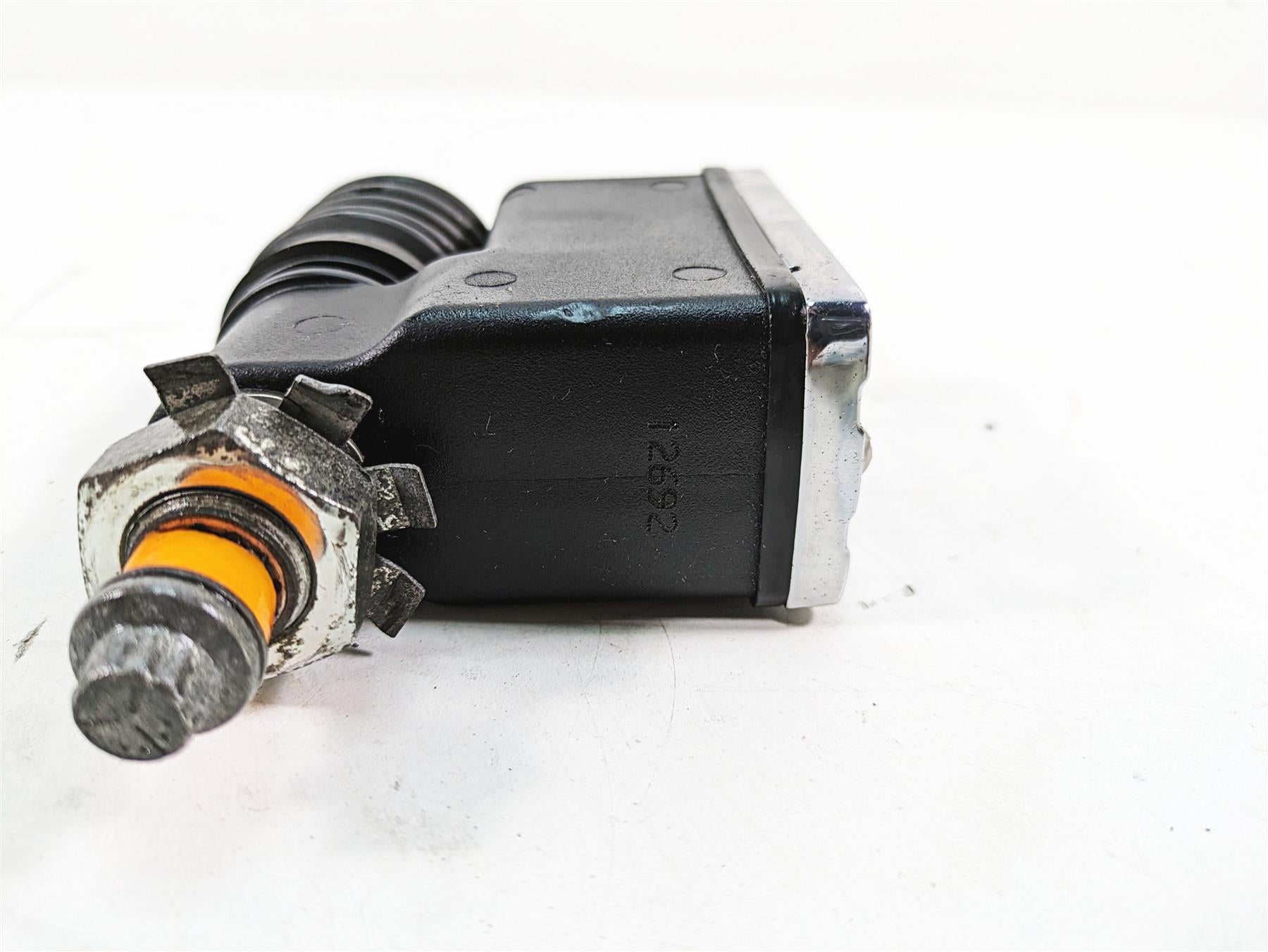 1999 Harley Dyna FXDL Low Rider Rear Brake Master Cylinder 42474-90C {{ shop.shopifyCountryName }} - Mototech271