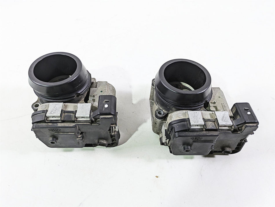 2013 Ducati Hyperstrada 821 Throttle Bodies Body Set 28240901A {{ shop.shopifyCountryName }} - Mototech271