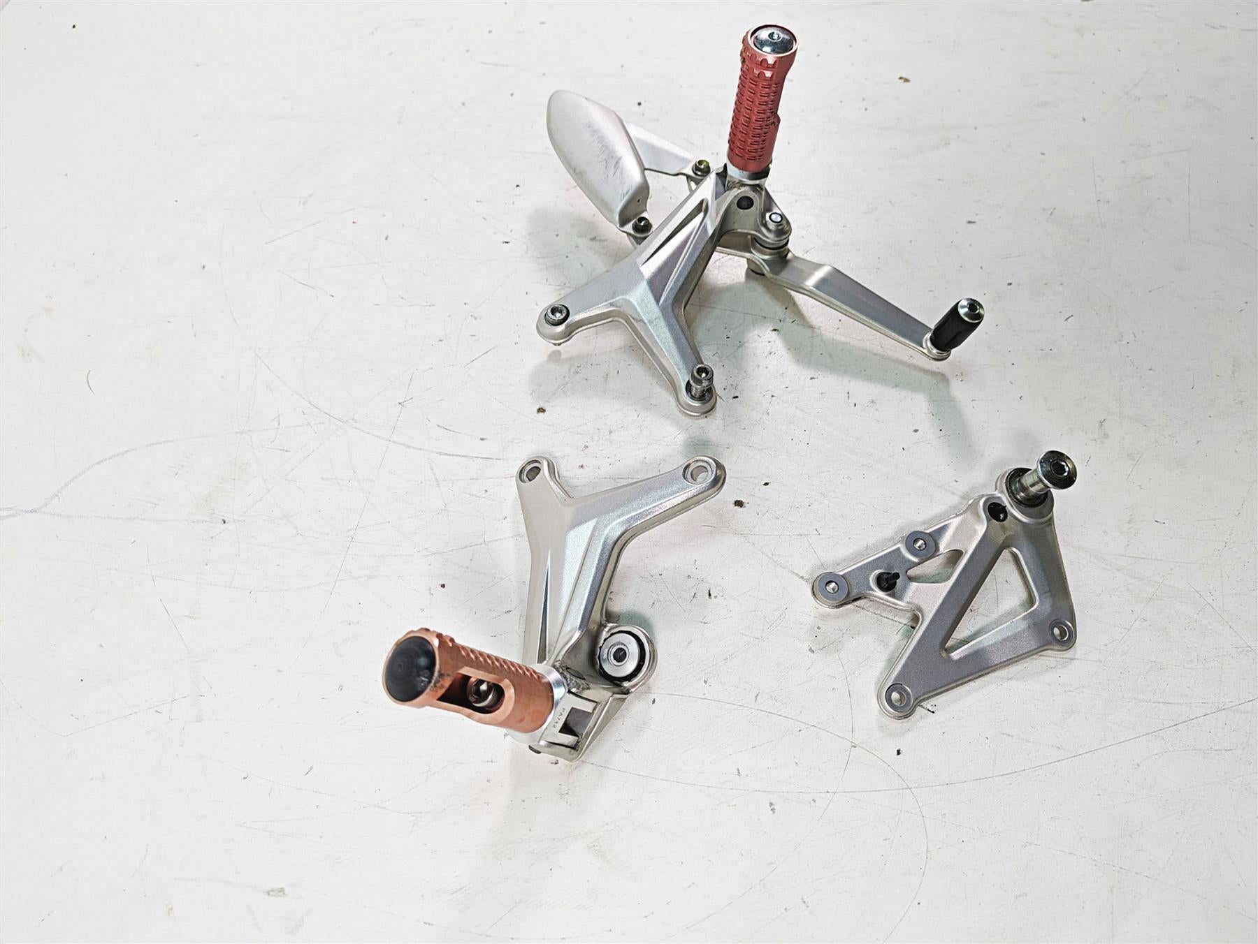 2013 MV Agusta F3 675 ERA Front Footpeg Foot Peg Shift Brake Lever Set 8000B7474 {{ shop.shopifyCountryName }} - Mototech271