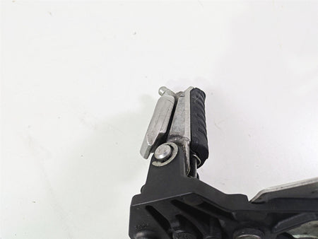 2020 Kawasaki Z900 ZR900 Left Front Foot Peg & Mount 35063-1399-18R {{ shop.shopifyCountryName }} - Mototech271