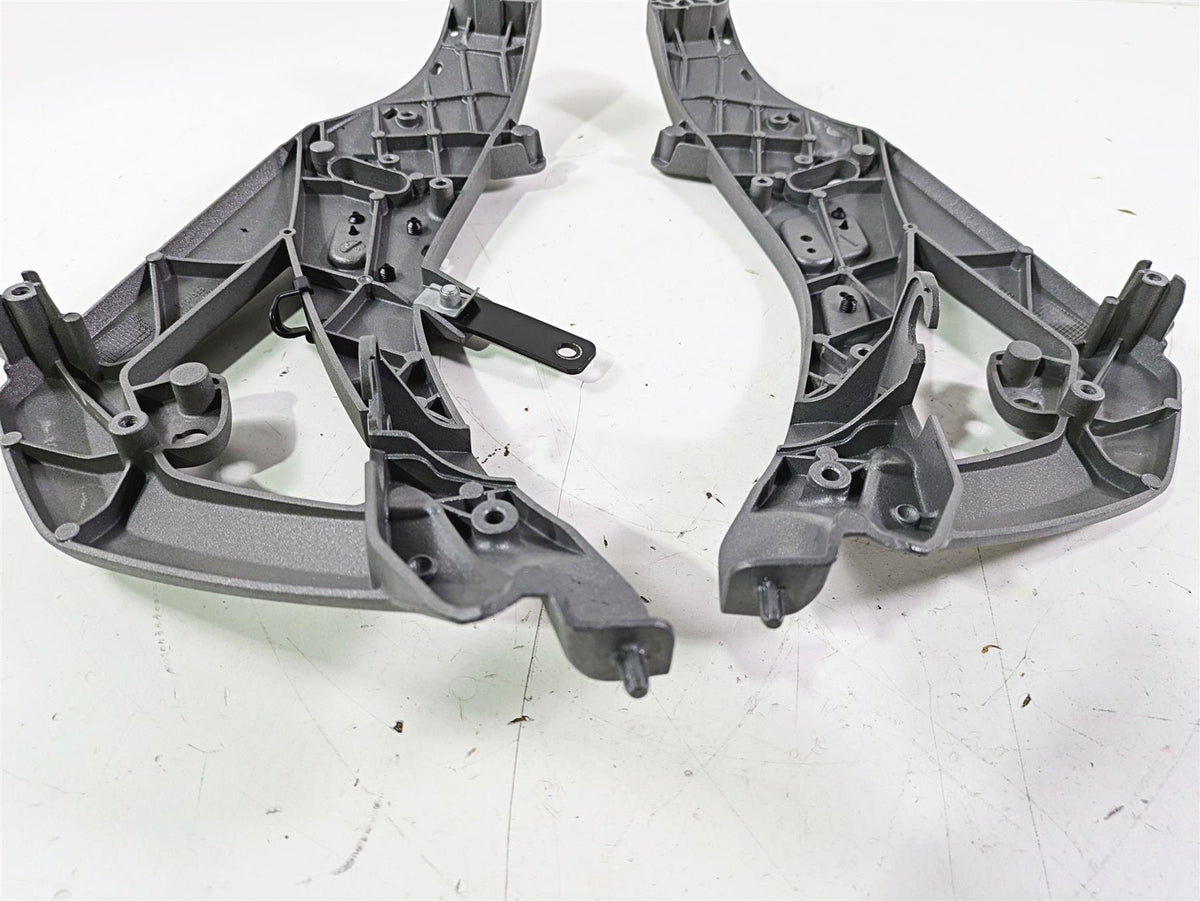 2018 BMW R1200GS GSW K50 Front Carrier Support Center Stay 46638528673 {{ shop.shopifyCountryName }} - Mototech271