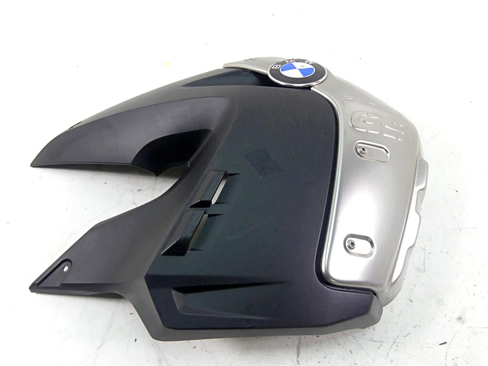 2009 BMW R1200 GS K25 Tank Right Side Cover Fairing 46637693432 46637700874 {{ shop.shopifyCountryName }} - Mototech271