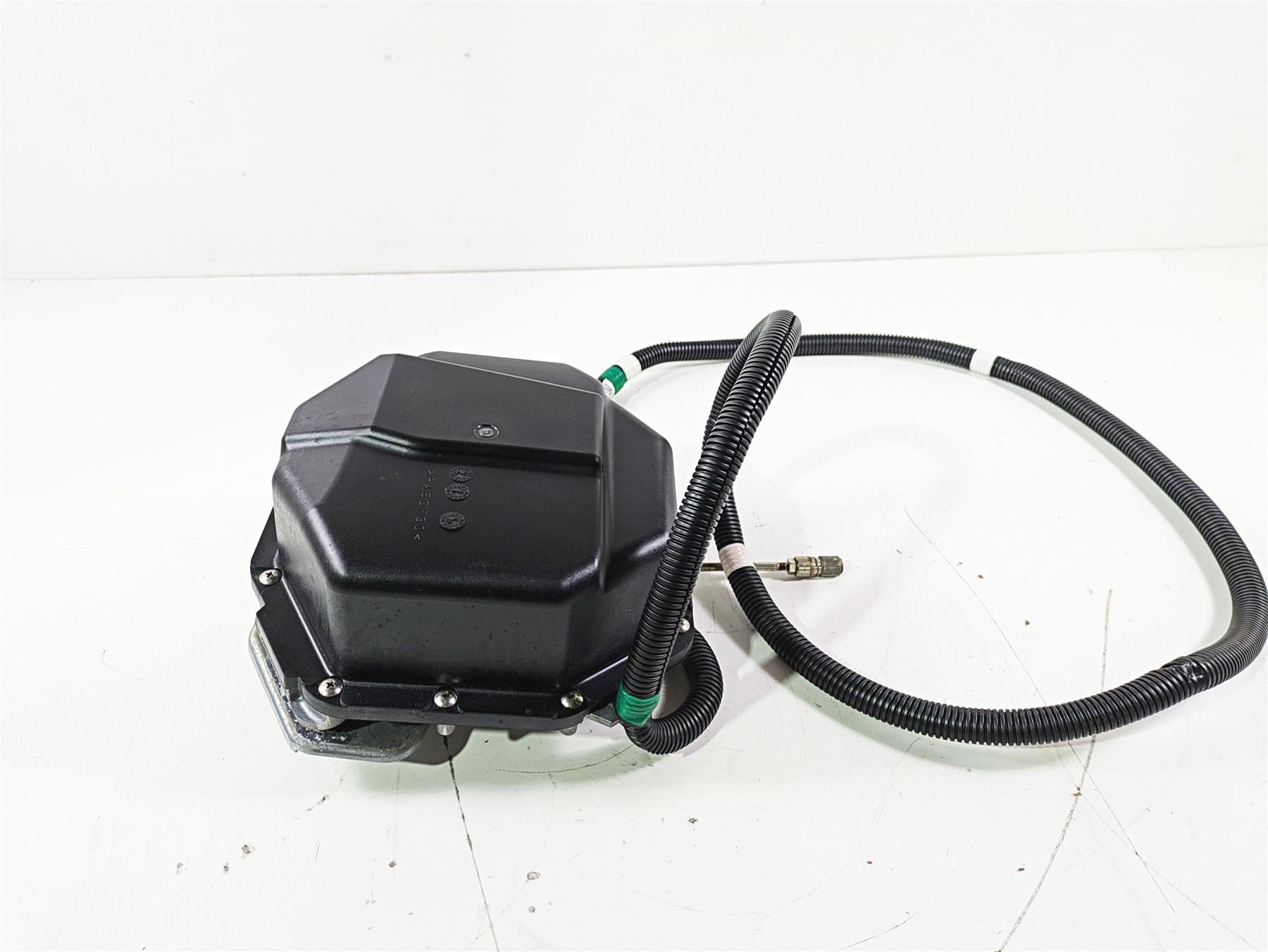 2020 Yamaha Waverunner VX1050 Deluxe Reverse Control Motor & Box F4G-6140B-03-00 {{ shop.shopifyCountryName }} - Mototech271