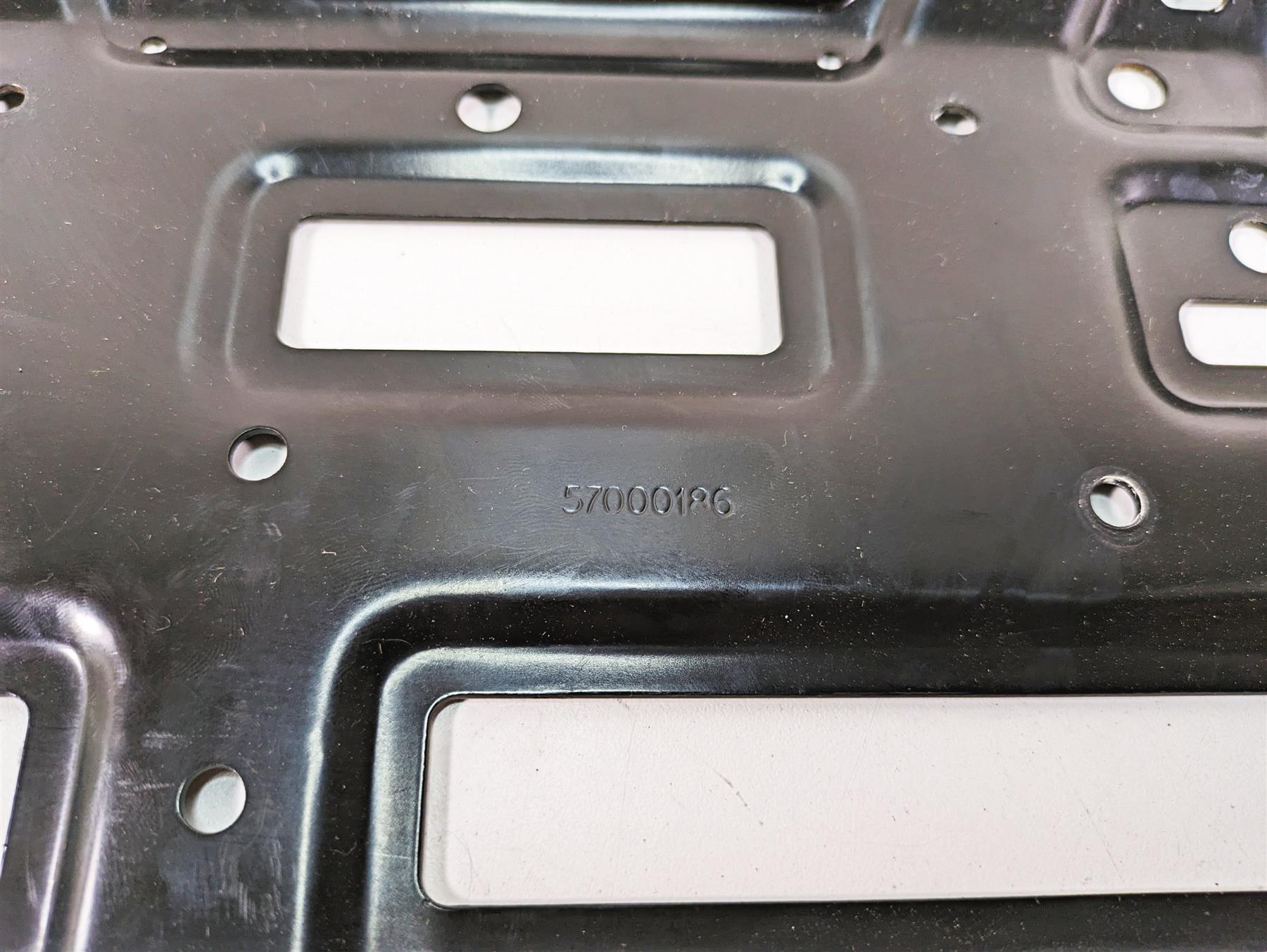 2018 Harley Touring FLHXSE CVO Street Glide Front Fairing Mounts 57000186 {{ shop.shopifyCountryName }} - Mototech271
