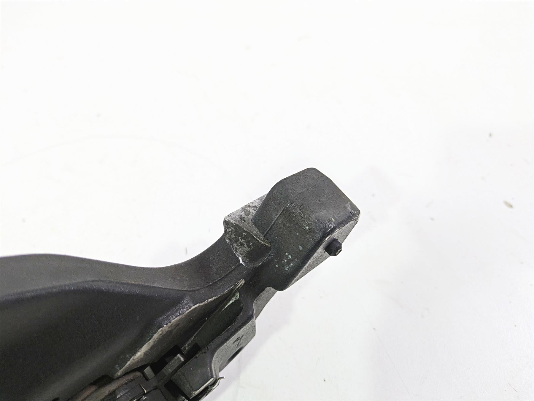 2016 Harley FXDWG Dyna Wide Glide Rear Brake Caliper + Mount 40908-08 {{ shop.shopifyCountryName }} - Mototech271