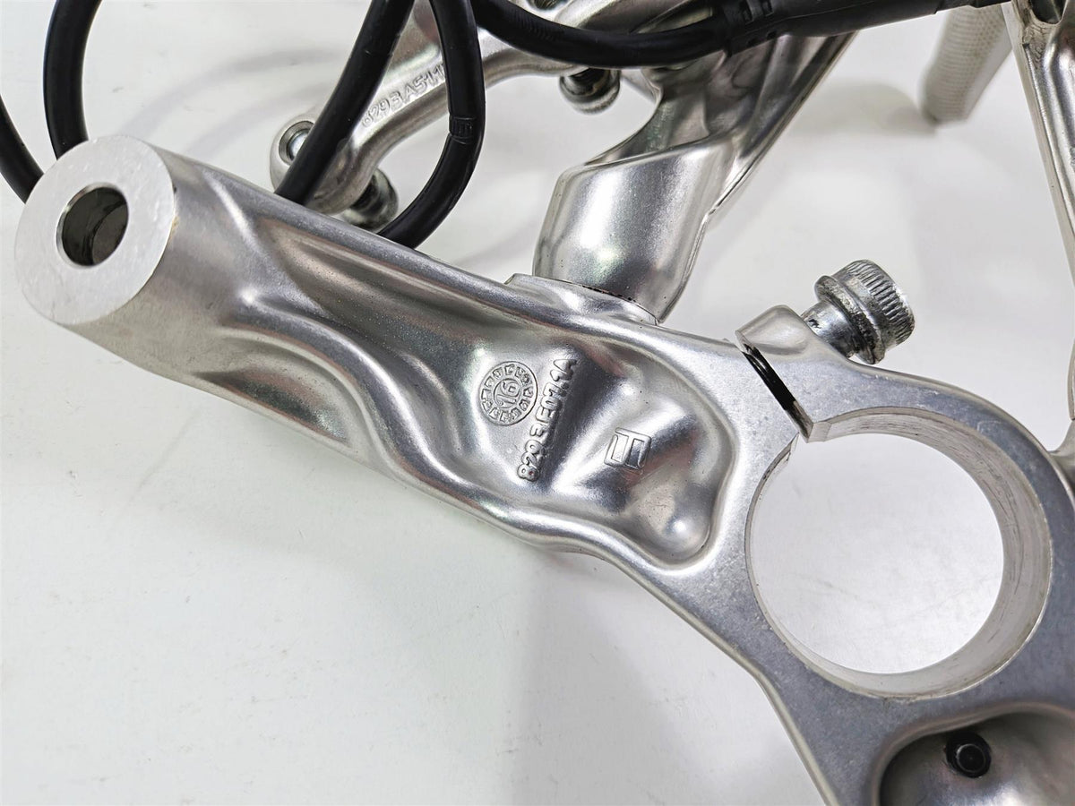 2017 Ducati Panigale 1299 Right Foot Peg & Frame Mount 82414621AA 8291E071AA-Mototech271