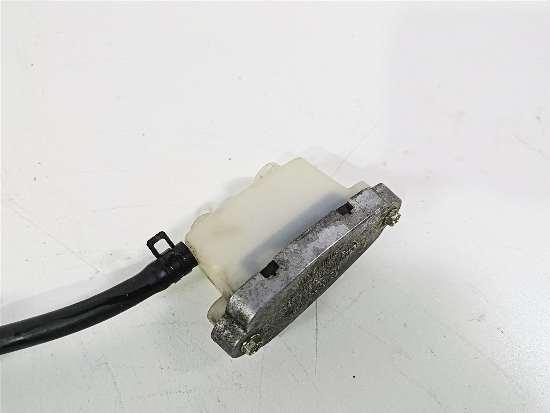 2006 Harley VRSCR Street V-Rod Rear Brake Master Cylinder 44571-06C {{ shop.shopifyCountryName }} - Mototech271