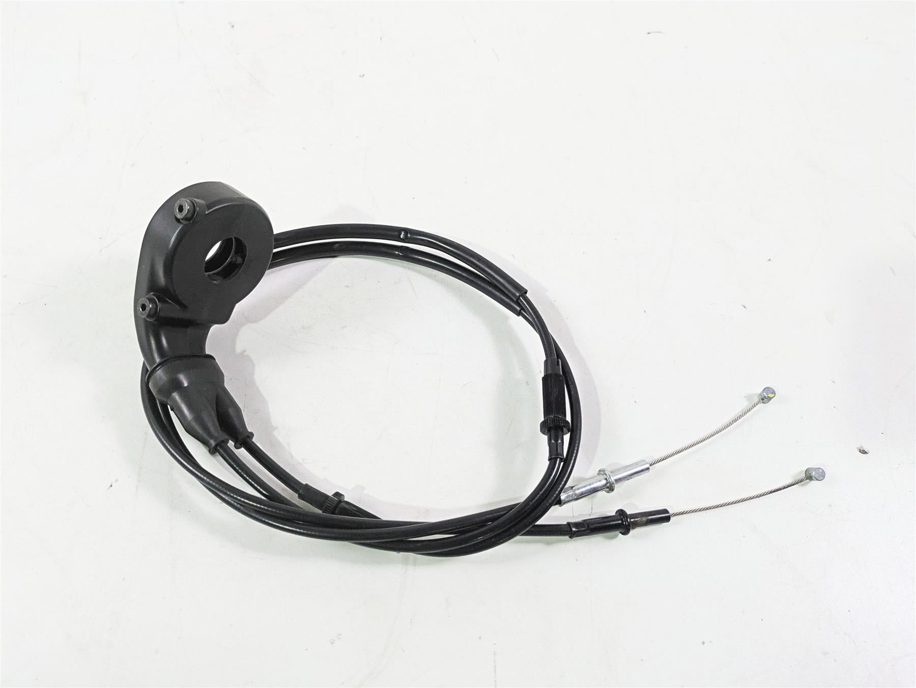 2020 Kawasaki ZX6R ZX636 Ninja Throttle Cable Set 32099-0766 {{ shop.shopifyCountryName }} - Mototech271