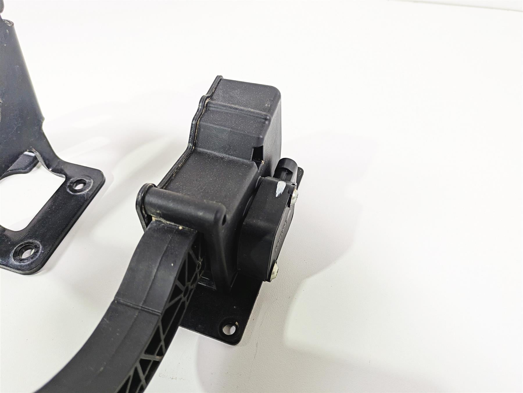 2021 CFMoto Zforce 950 Sport Foot Brake Pedal Lever Set 5BY0-105000 5HY0-082000 {{ shop.shopifyCountryName }} - Mototech271