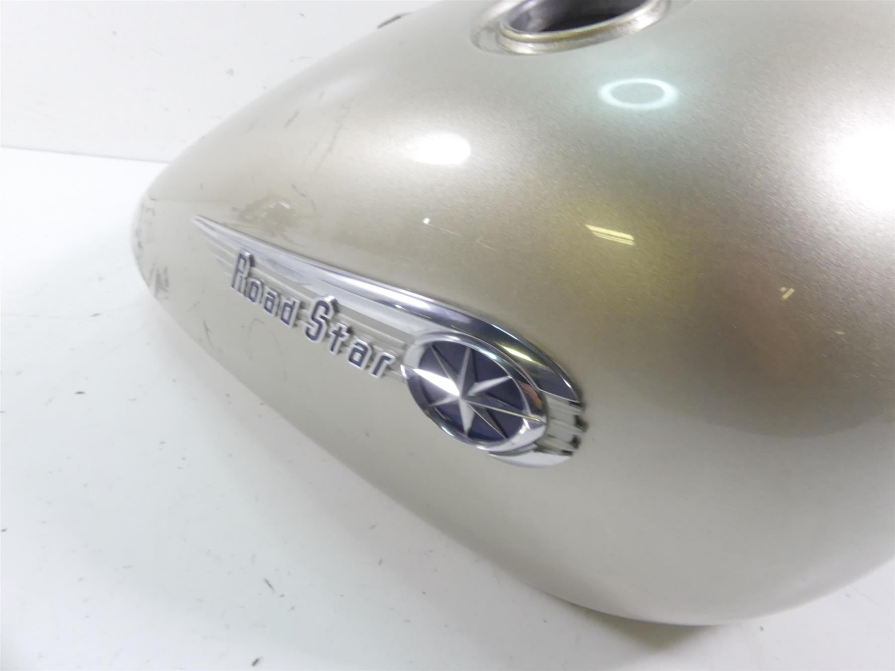 2001 Yamaha XV1600 Road Star Fuel Gas Petrol Tank Reservoir - Dent