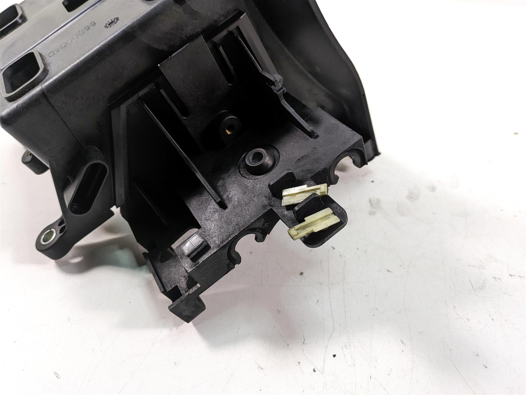 2014 Harley Touring FLHTK Electra Glide Battery Electrical Holder -Read 66000010 {{ shop.shopifyCountryName }} - Mototech271