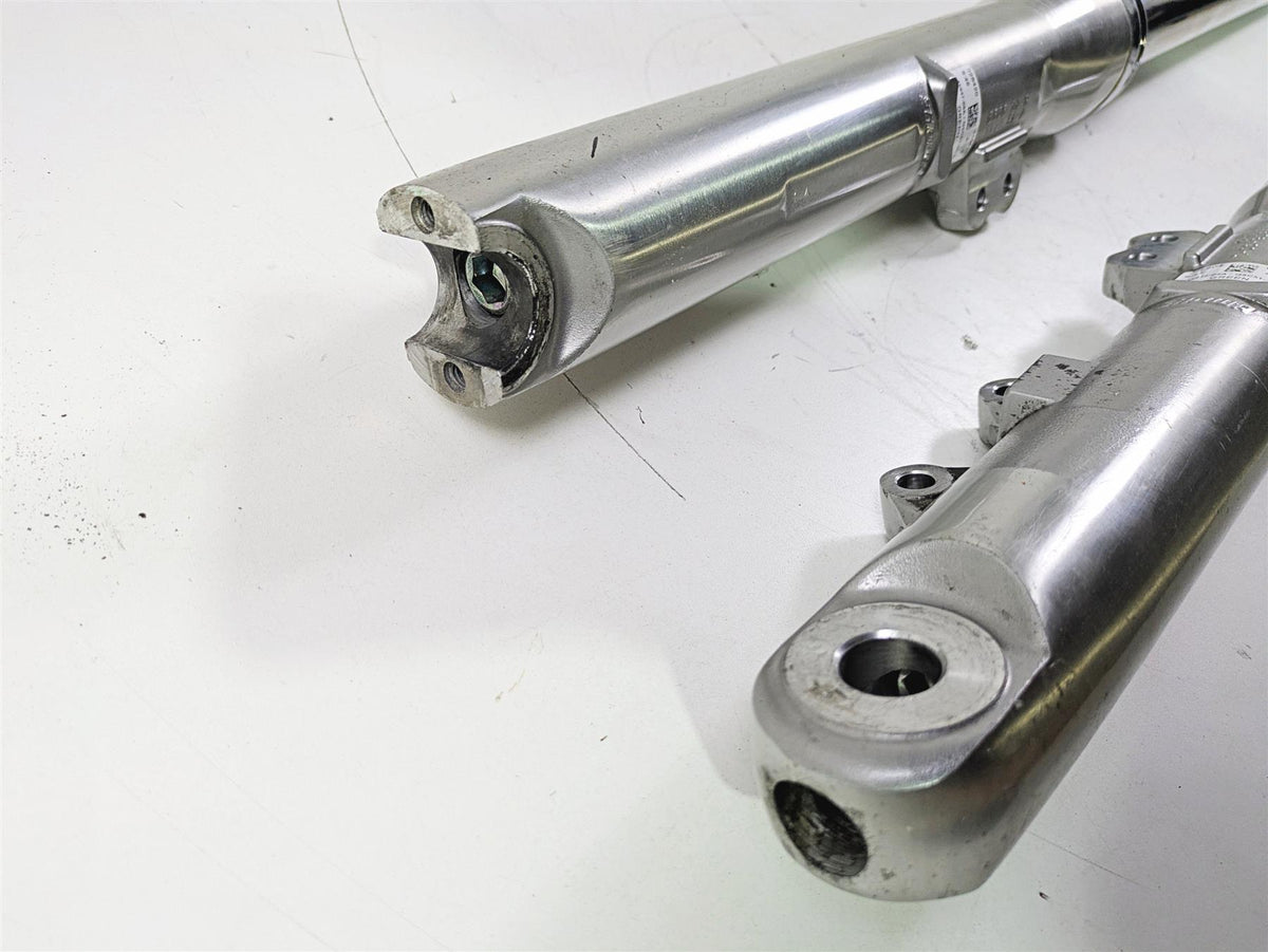 2011 Harley FXDC Dyna Super Glide Front Forks 49mm Straight 45947-06 45948-06 {{ shop.shopifyCountryName }} - Mototech271