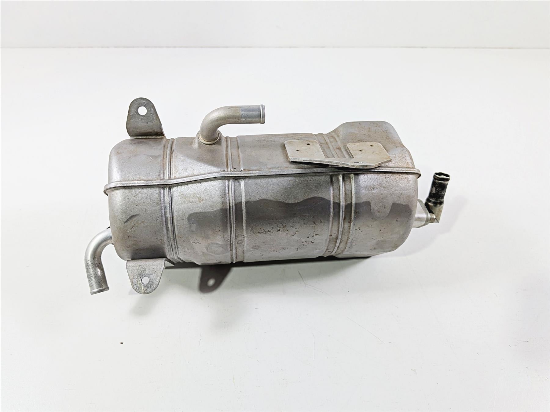2021 Yamaha YXZ1000R EPS SS SE Oil Tank Reservoir 2HC-21751-01-00 2HC-21751-02 {{ shop.shopifyCountryName }} - Mototech271