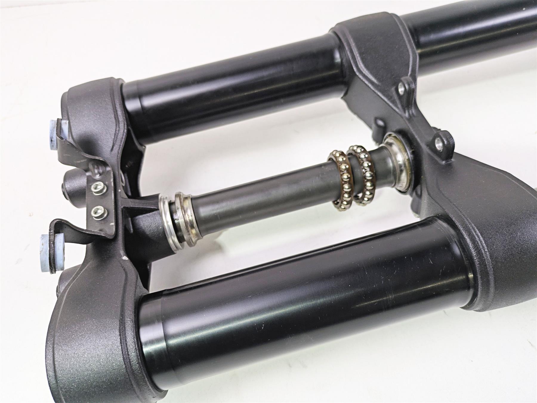 2013 Ducati Hypermotard 821 SP Straight Front Forks Triple Tree Set 34420531C {{ shop.shopifyCountryName }} - Mototech271