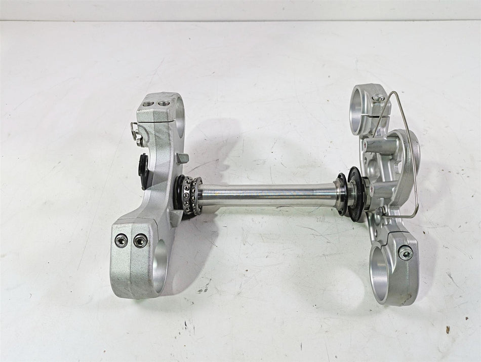 2013 Triumph Tiger 1215 Explorer Lower Upper Triple Tree Set T2041550 T2041622 {{ shop.shopifyCountryName }} - Mototech271