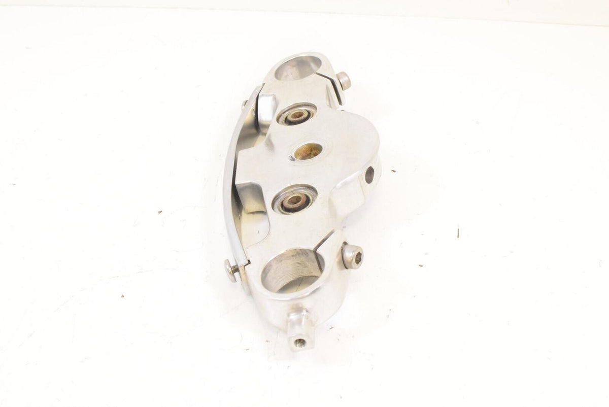 2011 Triumph Rocket 3 III Upper Triple Tree Steering Clamp T2049029 {{ shop.shopifyCountryName }} - Mototech271